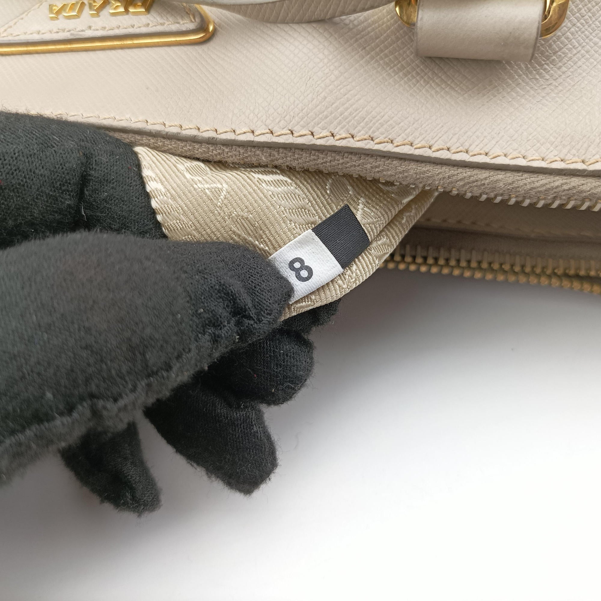 Galleria Beige SAFFIANO Leather BN1802 7 8ガレリア ベージュ サフィアーノレザー BN1802 7 8