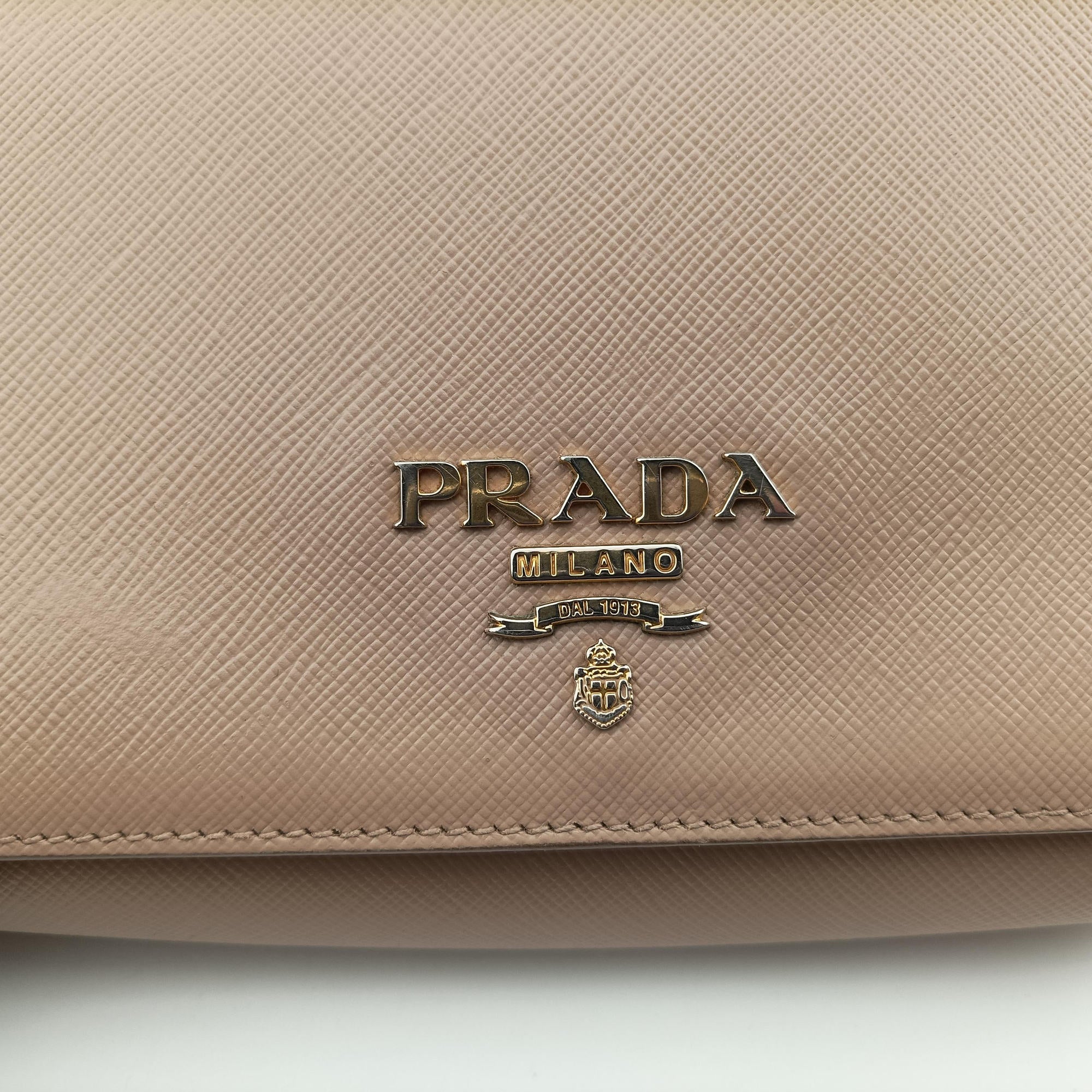 Vitello Diano Pink Saffiano Leather 1DH044 117 Gヴィテッロディアノ ピンク サフィアーノレザー 1DH044 117 G
