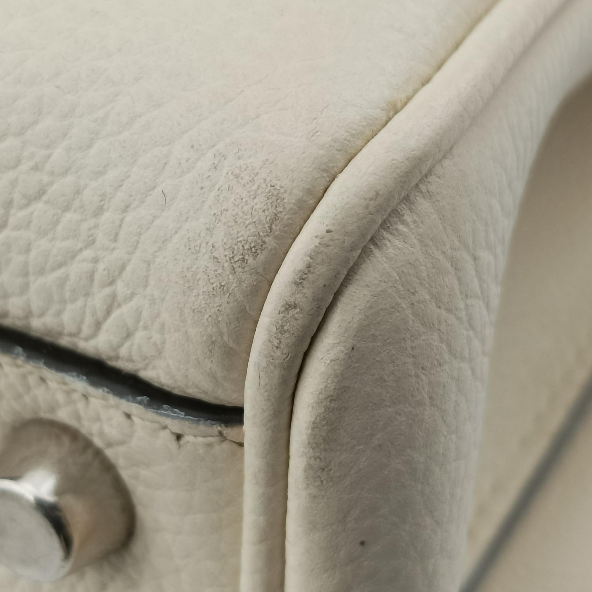 Zumi White Leather 564714 D028294404ズゥミ ホワイト レザー 564714 D028294404