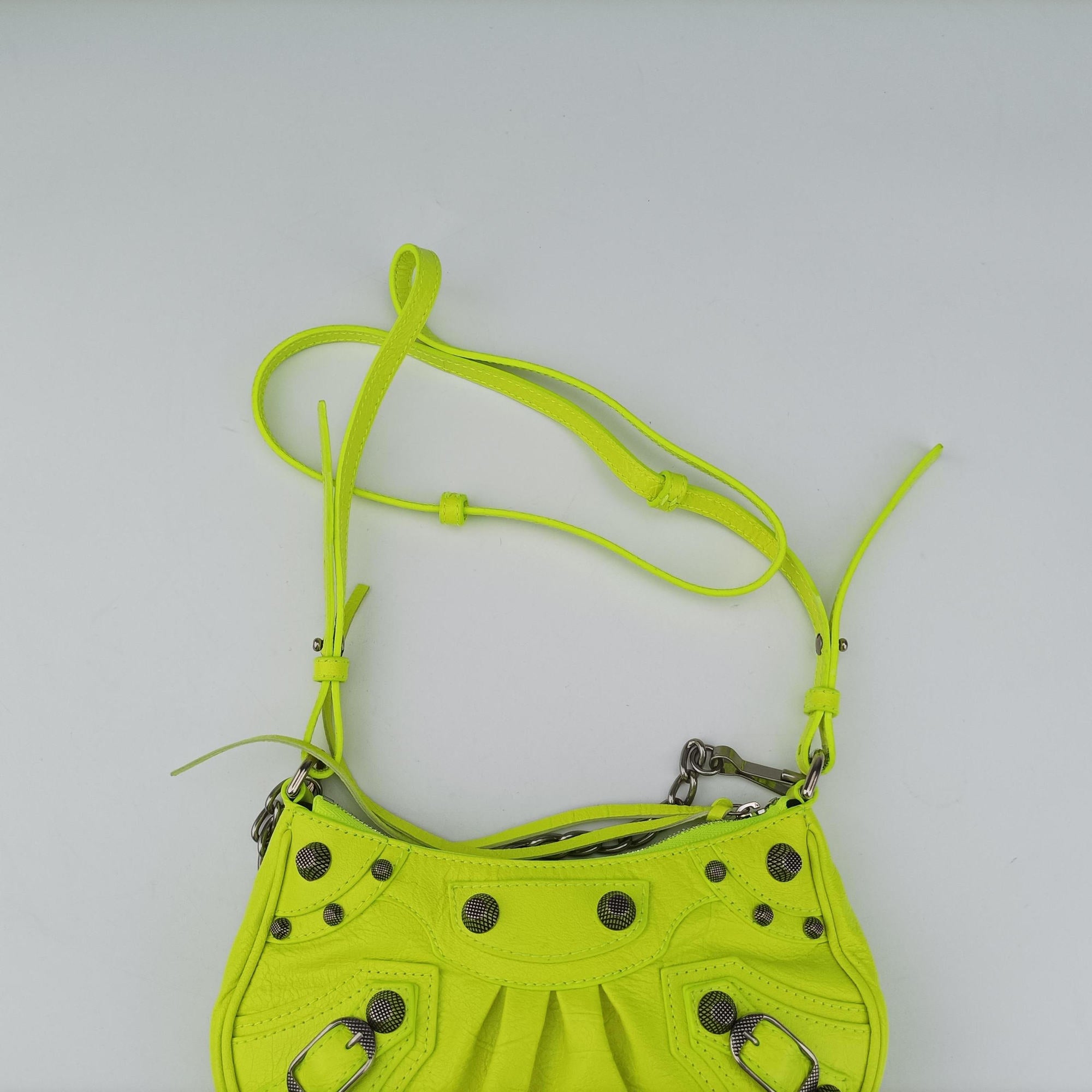 Le Cagole Green lambskin 695814.7206.Q.527545ルカゴール グリーン ラムスキン 695814.7206.Q.527545