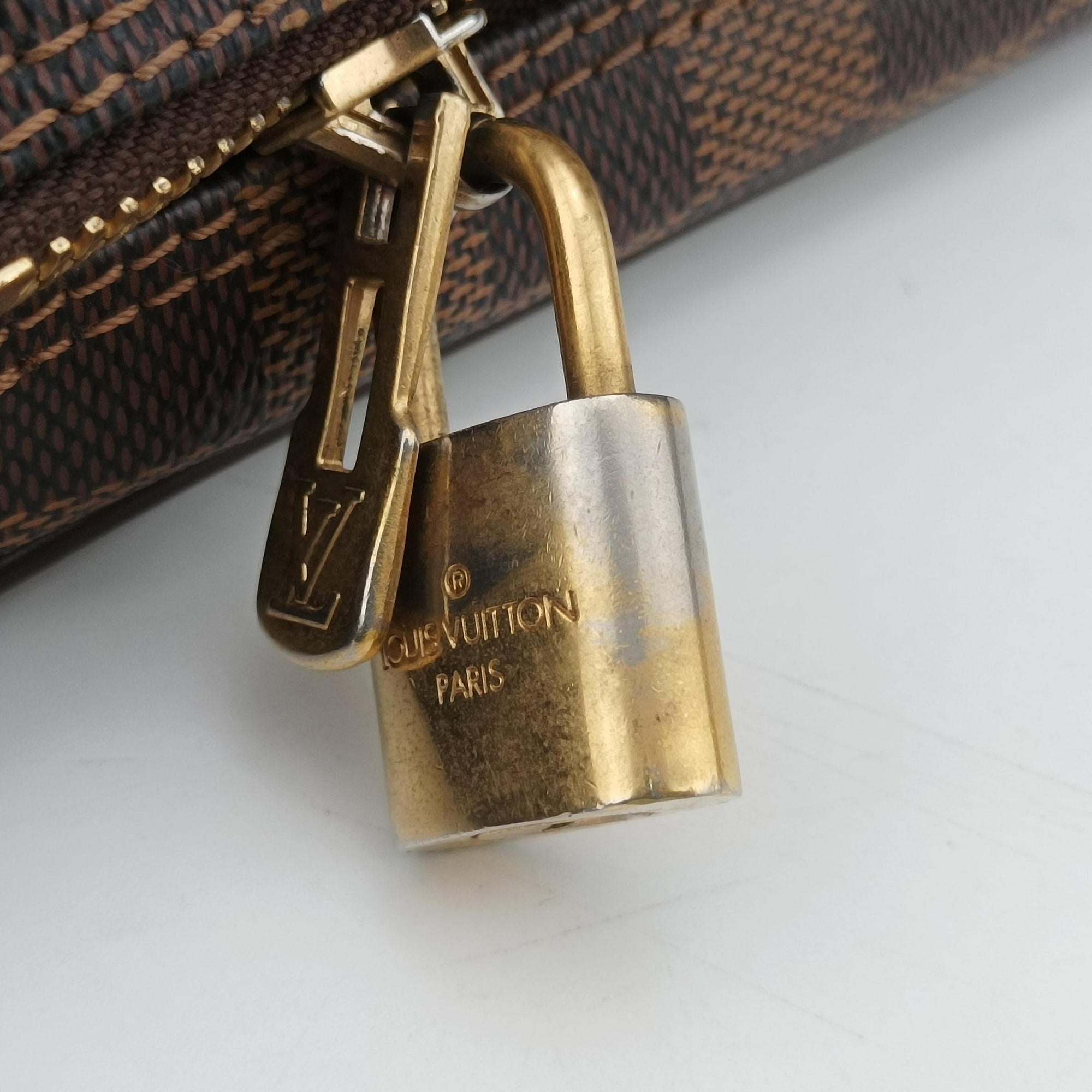Porte Documents Voyage EBENE Damier Canvas N41124 RI2102ポルトドキュマンヴォワヤージュ エベーヌ ダミエキャンバス N41124 RI2102