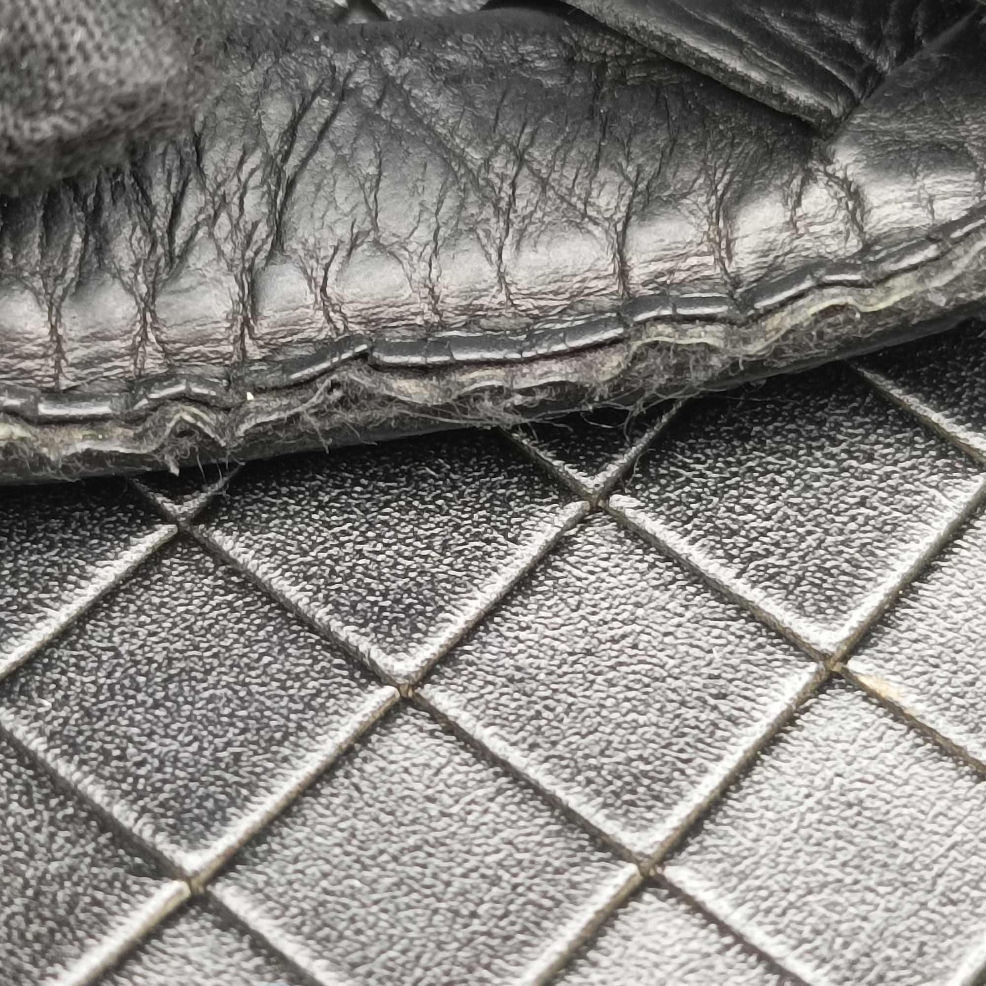 Intrecciato Black lambskin B00316925Uイントレチャート ブラック ラムスキン B00316925U