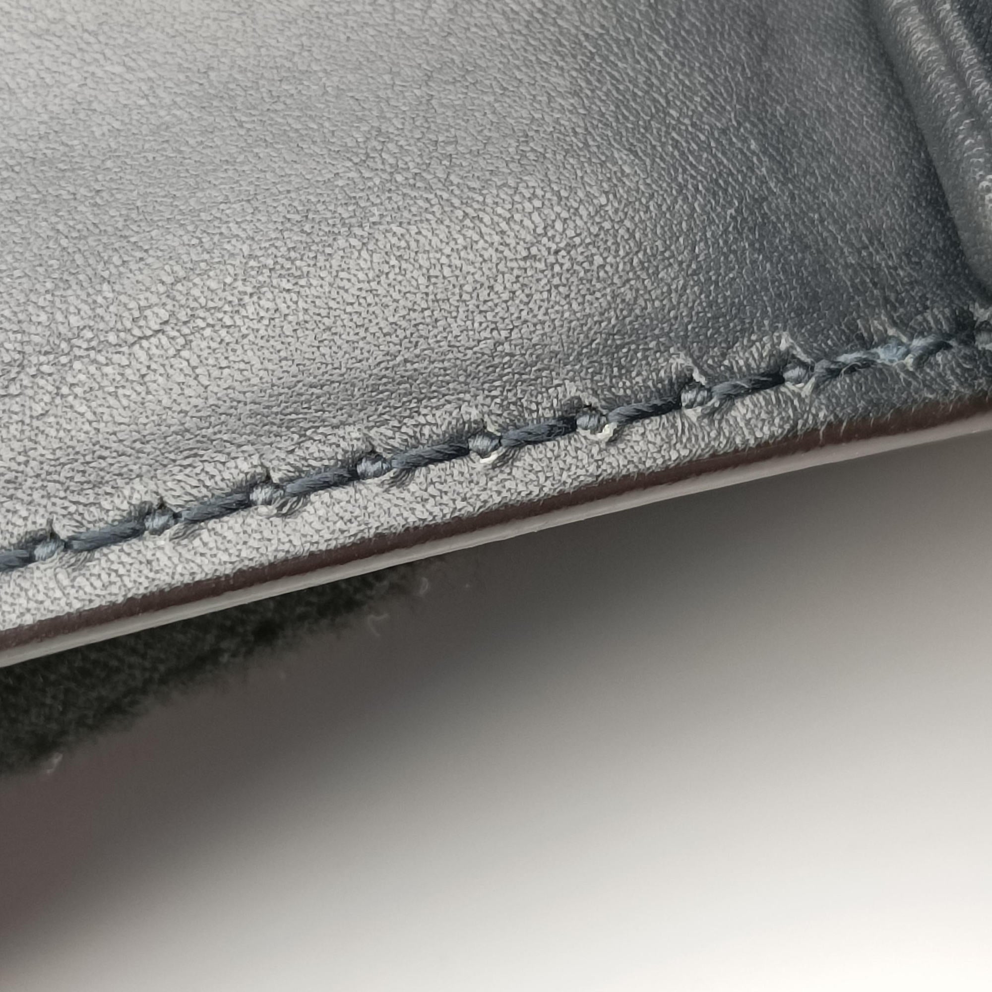 MessengerBlackLeatherH8517592メッセンジャーブラック レザーH8517592
