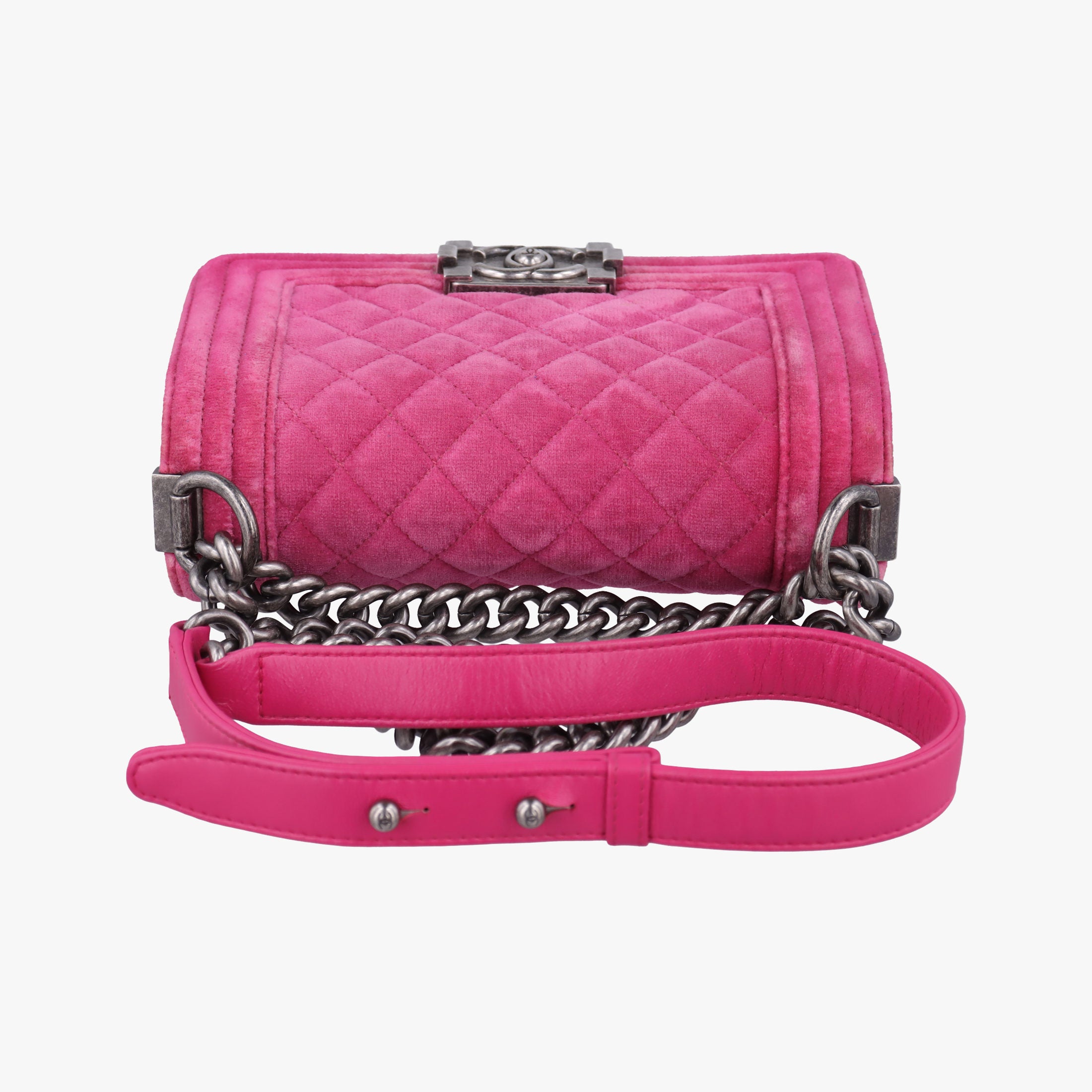 BOY CHANEL Rose velour A67416 18369592ボーイシャネル ローズ レッド ベロア A67416 18369592
