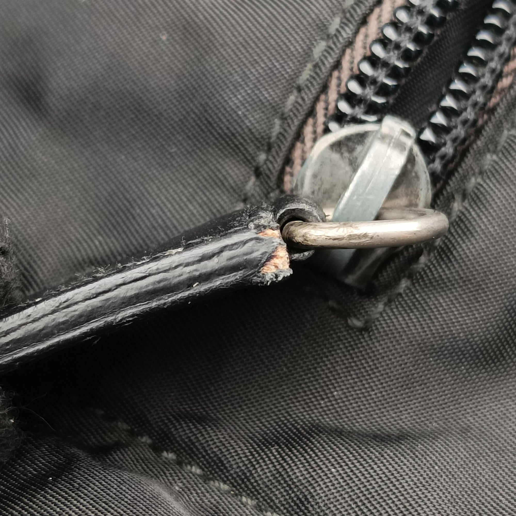 Tessuto Black Nylon 1BB024 129テスート ブラック ナイロン 1BB024 129