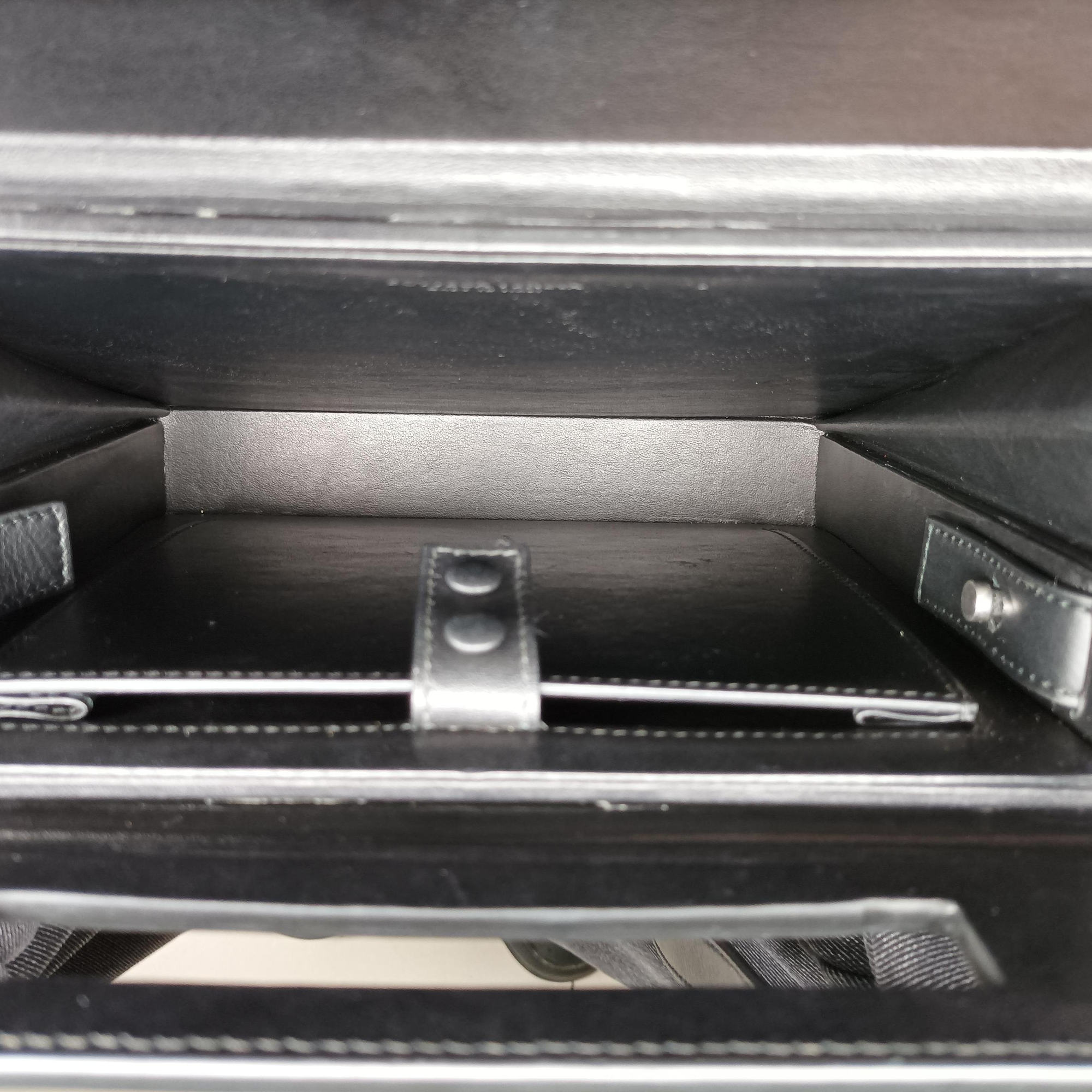 Padded Messenger Mini Trunk Black lambskin IC Chipパデッド メッセンジャー ミニトランク ブラック ラムスキン ICチップ