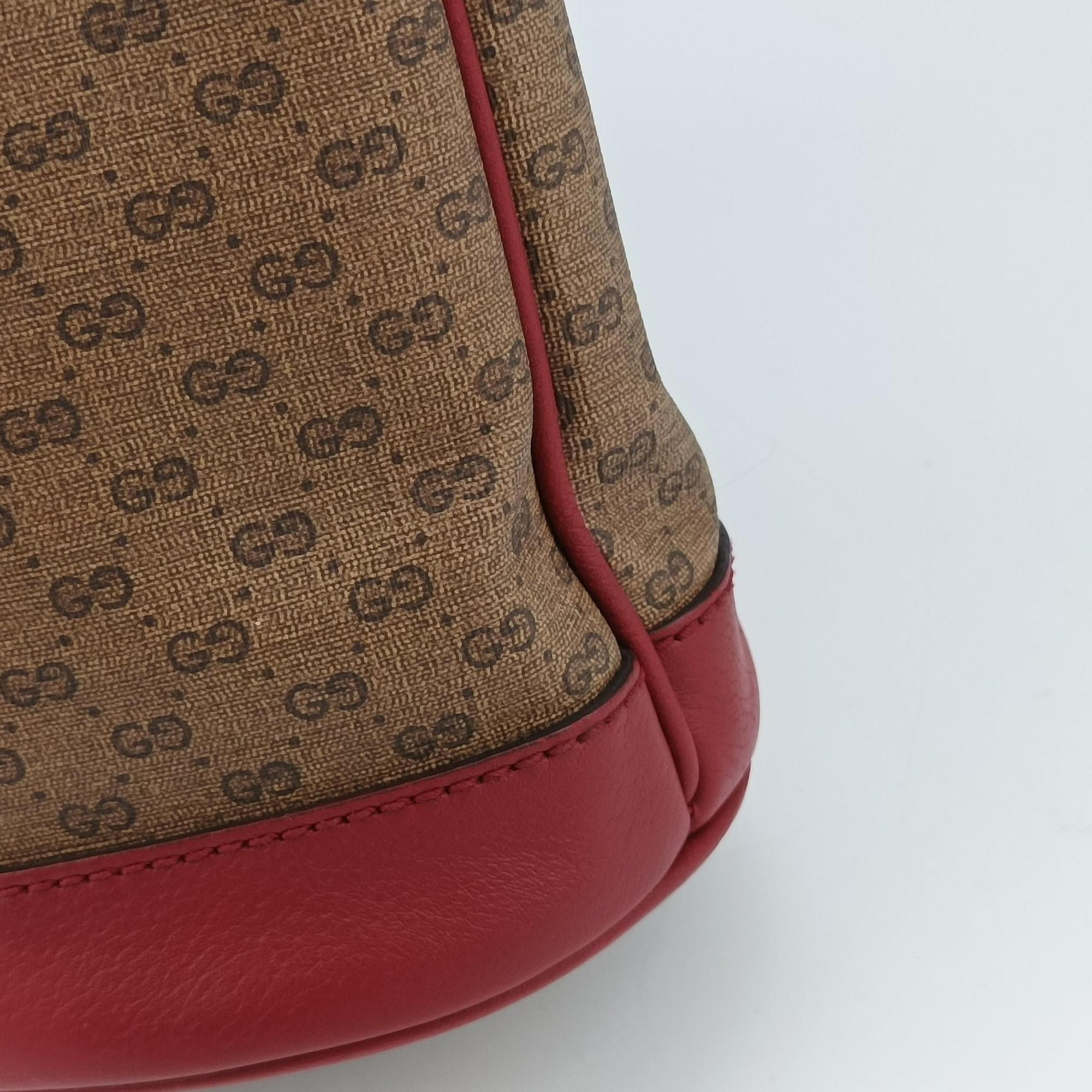 Doraemon collaboration Brown x red PVC coated canvas×Leather 655597 C034153879ドラえもんコラボ ブラウンxレッド PVCコーティングキャンバス×レザー 655597 C034153879