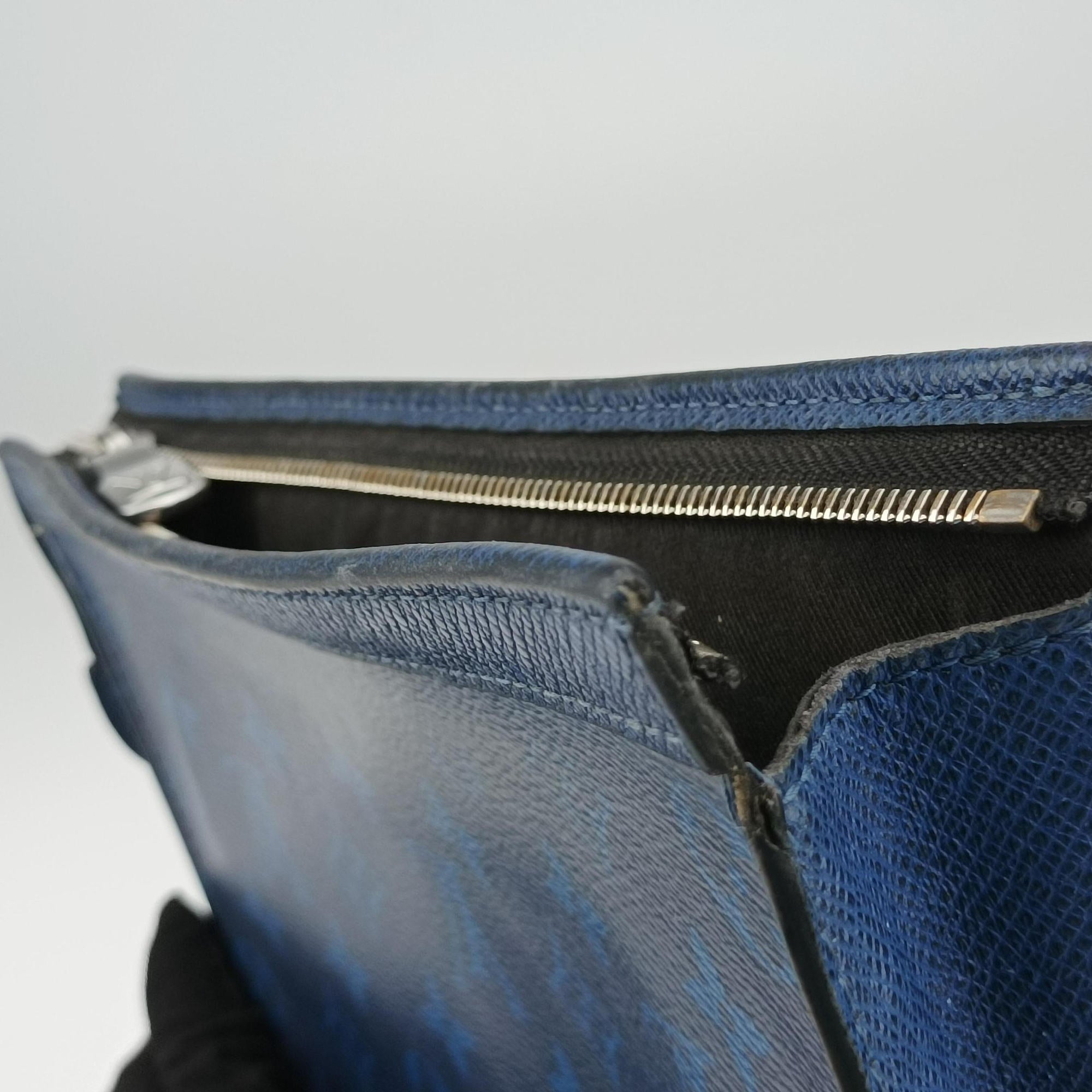 Taigarama Pochette Voyage MM Cobalt × Pacific Blue Taiga Leather × Canvas M30423 IC Chipタイガラマ ポシェット・ヴォワヤージュ MM コバルト × パシフィック・ブルー タイガ・レザー × モノグラム M30423 ICチップ
