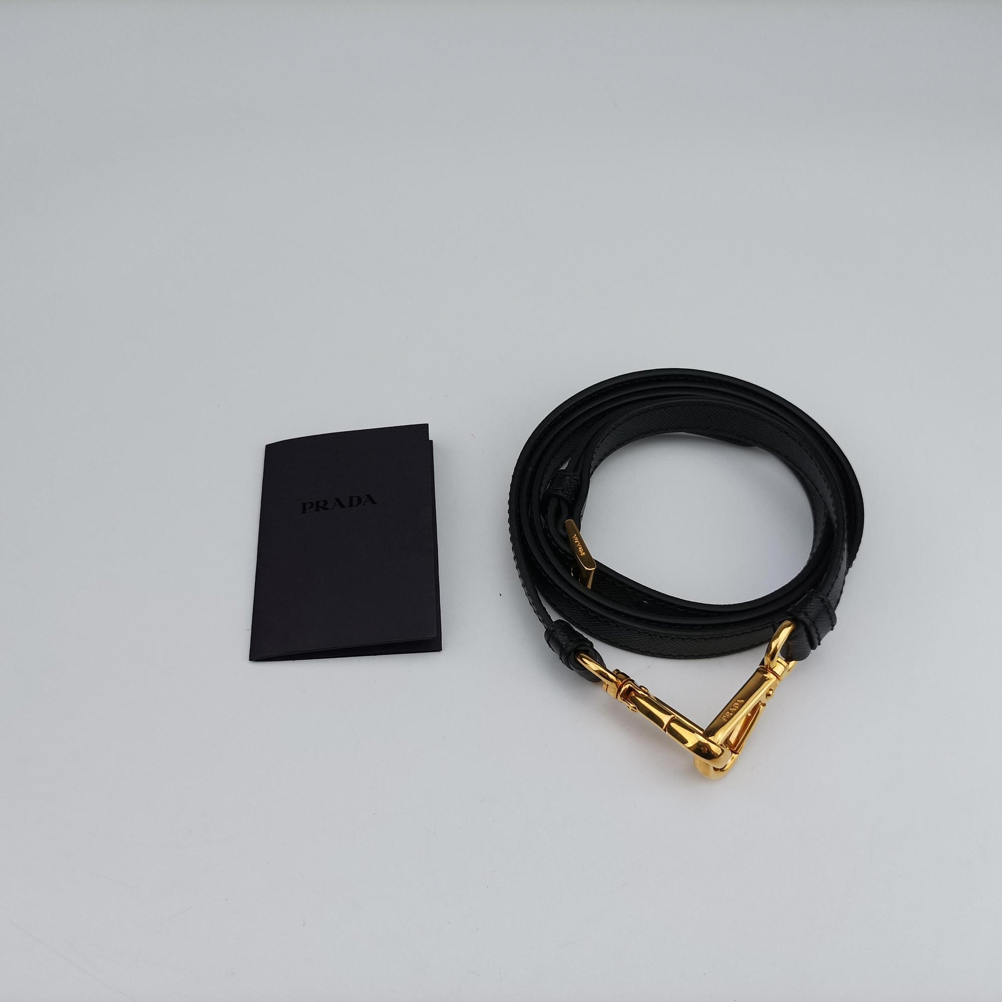 Galleria Black SAFFIANO Leather 1BA274 25ガレリア ブラック サフィアーノレザー 1BA274 25