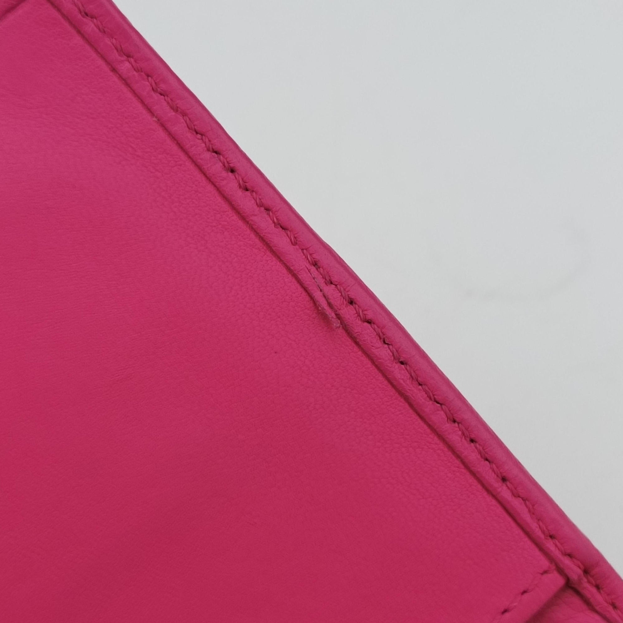 Embossed Logo Rose Leather 8M0219 2401-8M0219-YMY-089エンボス ロゴ ローズ レッド レザー 8M0219 2401-8M0219-YMY-089