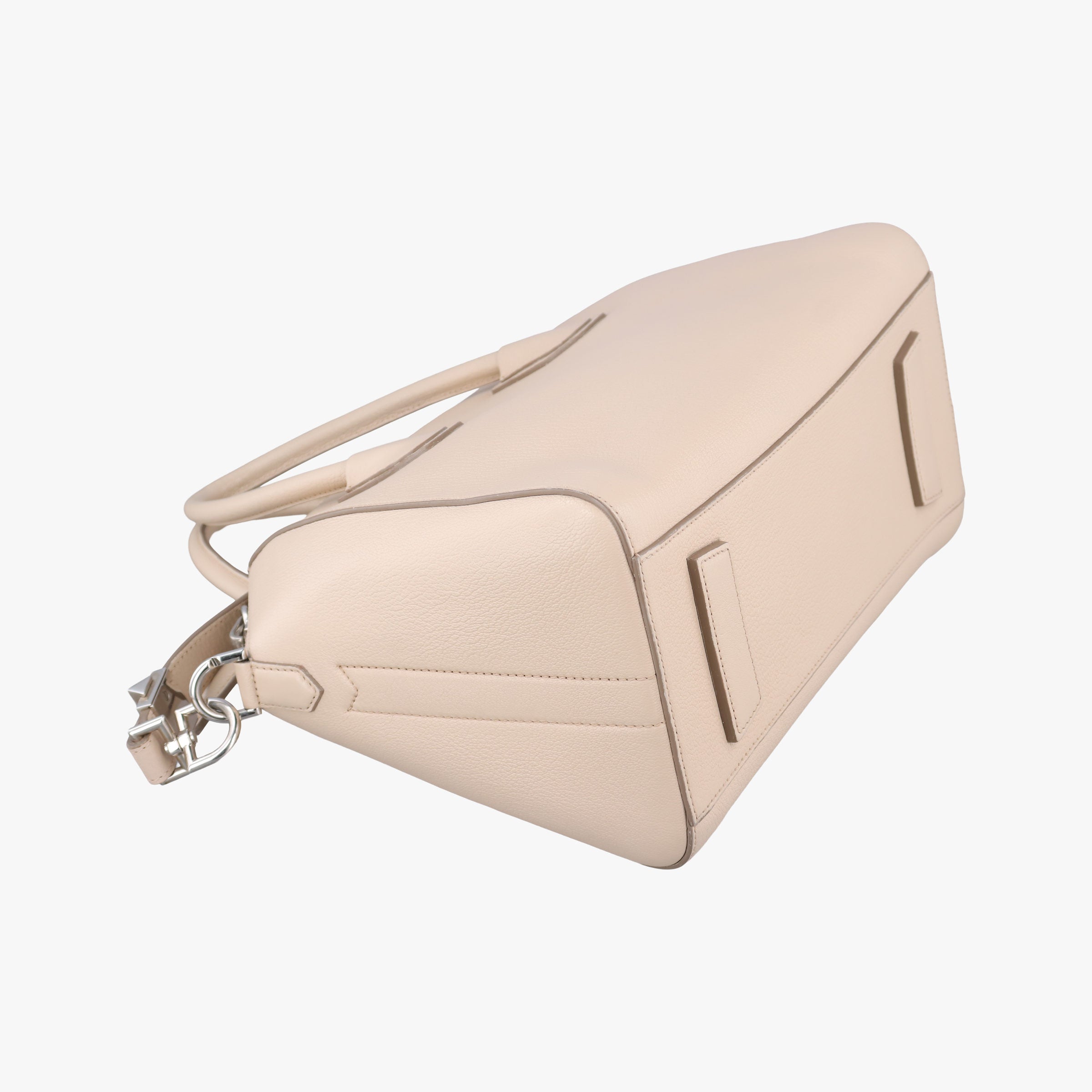 Antigona Beige Leather ZE D 1106アンティゴナ ベージュ レザー ZE D 1106