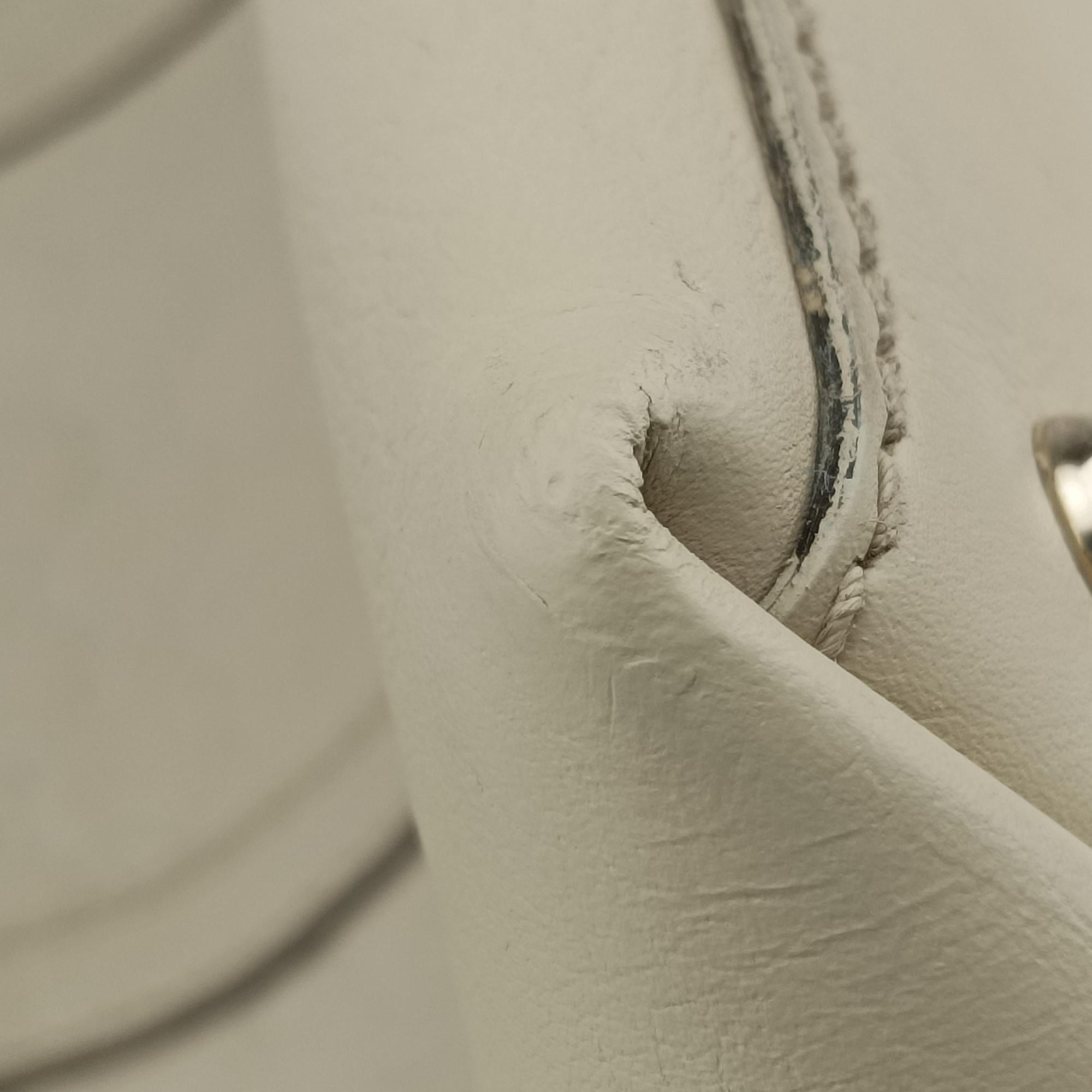 Lovely White Leather 257068 D8804831ラブリー ホワイト レザー 257068 D8804831