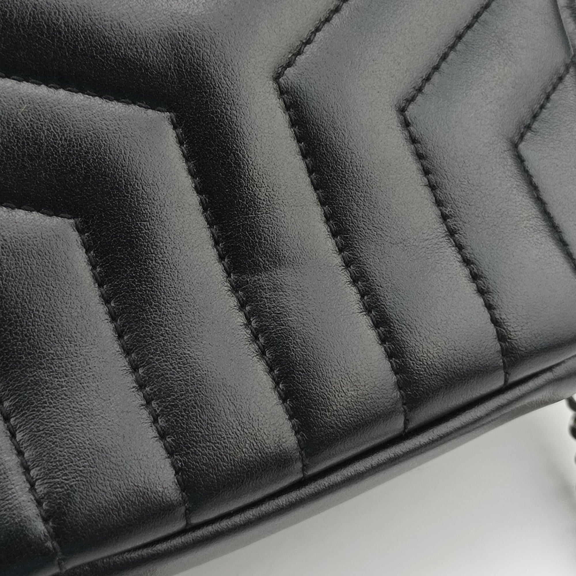 Lou Mini Bag Black Leather 457588 GUE457588.1116ルー ミニバッグ ブラック レザー 457588 GUE457588.1116