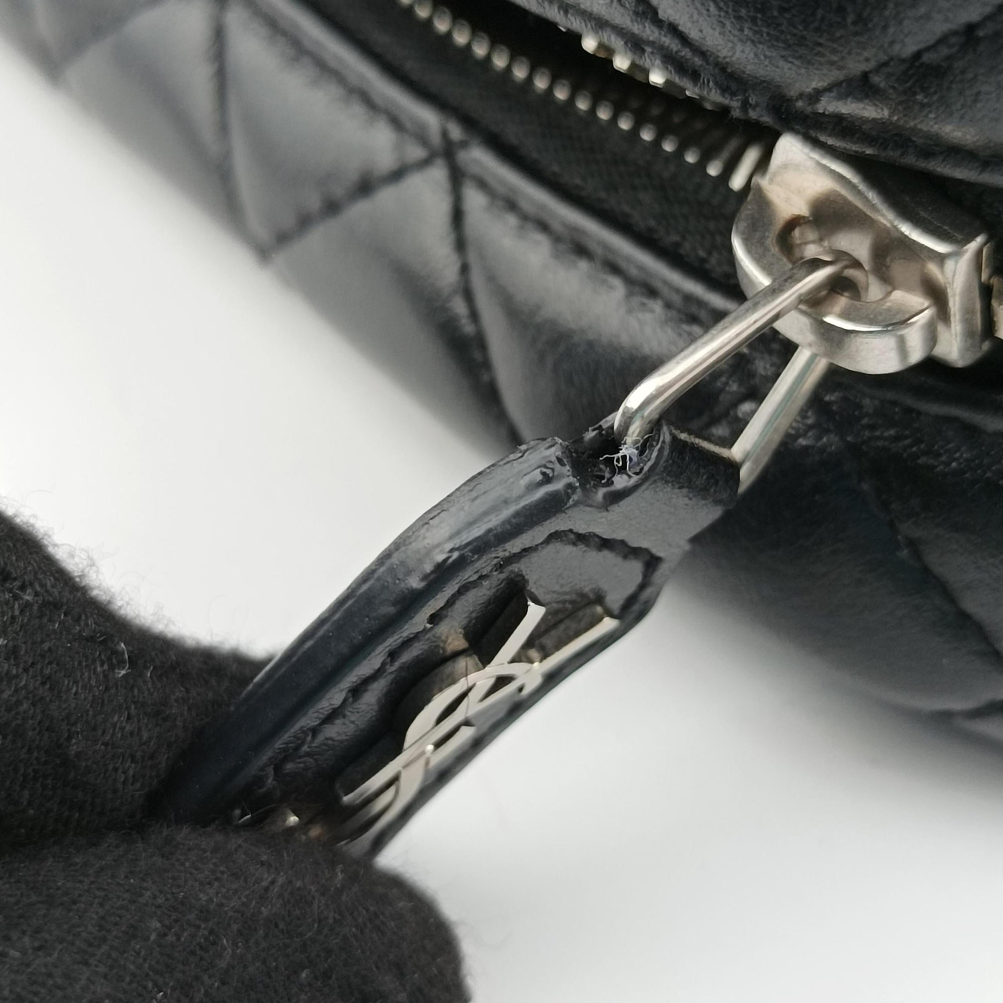 Lou Mini Bag Black Leather 457588 GUE457588.1116ルー ミニバッグ ブラック レザー 457588 GUE457588.1116