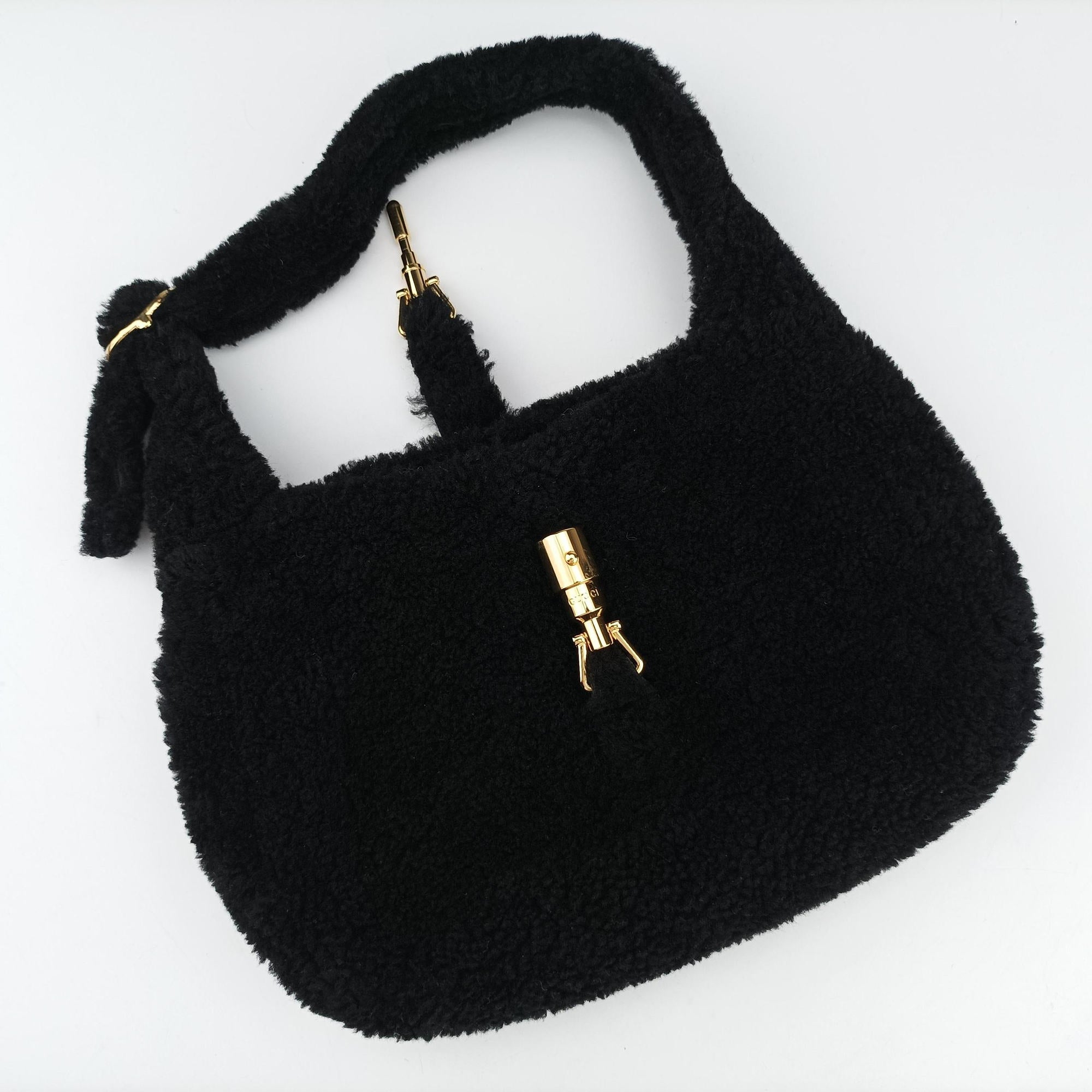 JACKIE 1961 Black Fur 636709 H041069579ジャッキー 1961 ブラック ファー 636709 H041069579