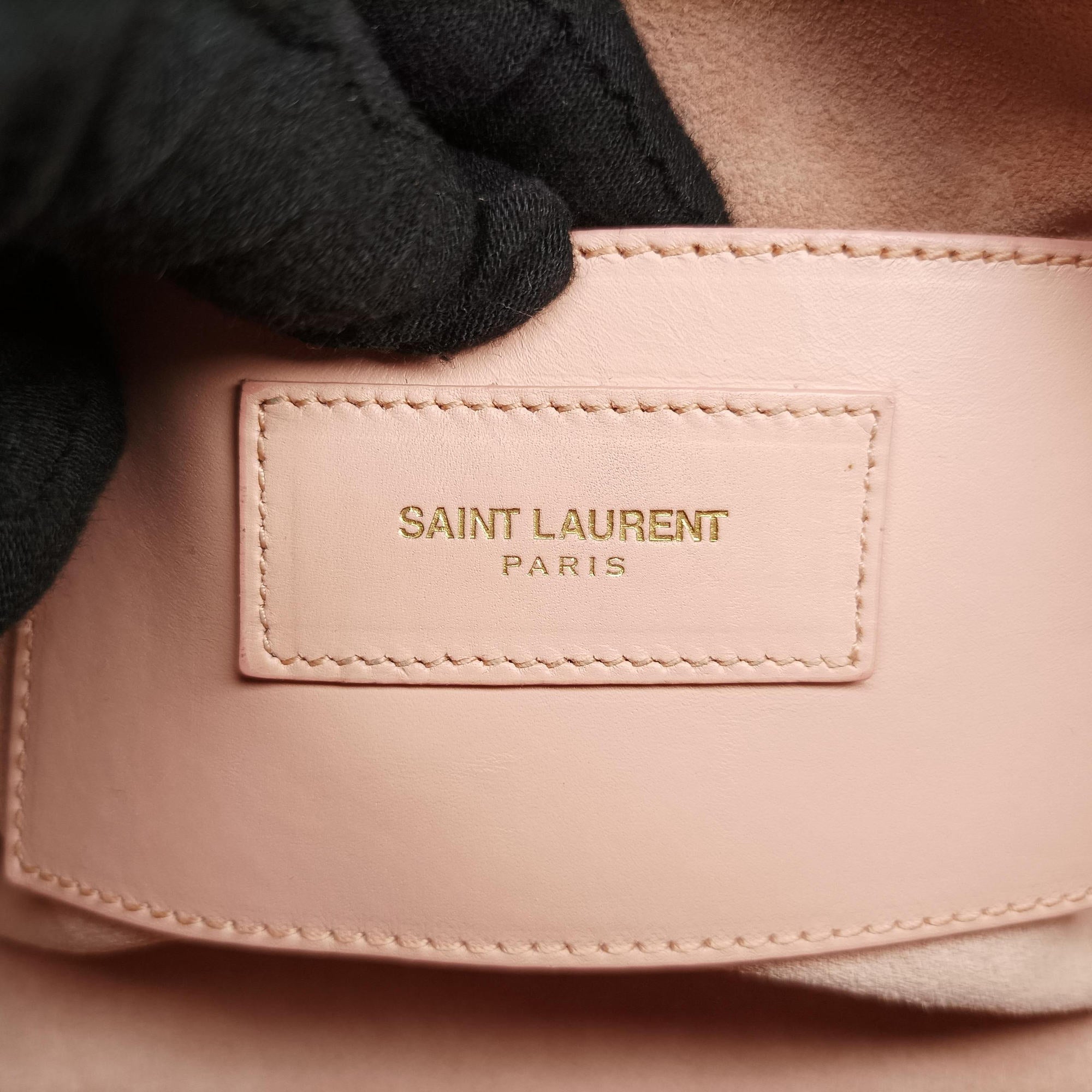 CLASSIC BABY DUFFLE Pink Leather 330958 330958 213317クラシック ベイビーダッフル ピンク レザー 330958 330958 213317