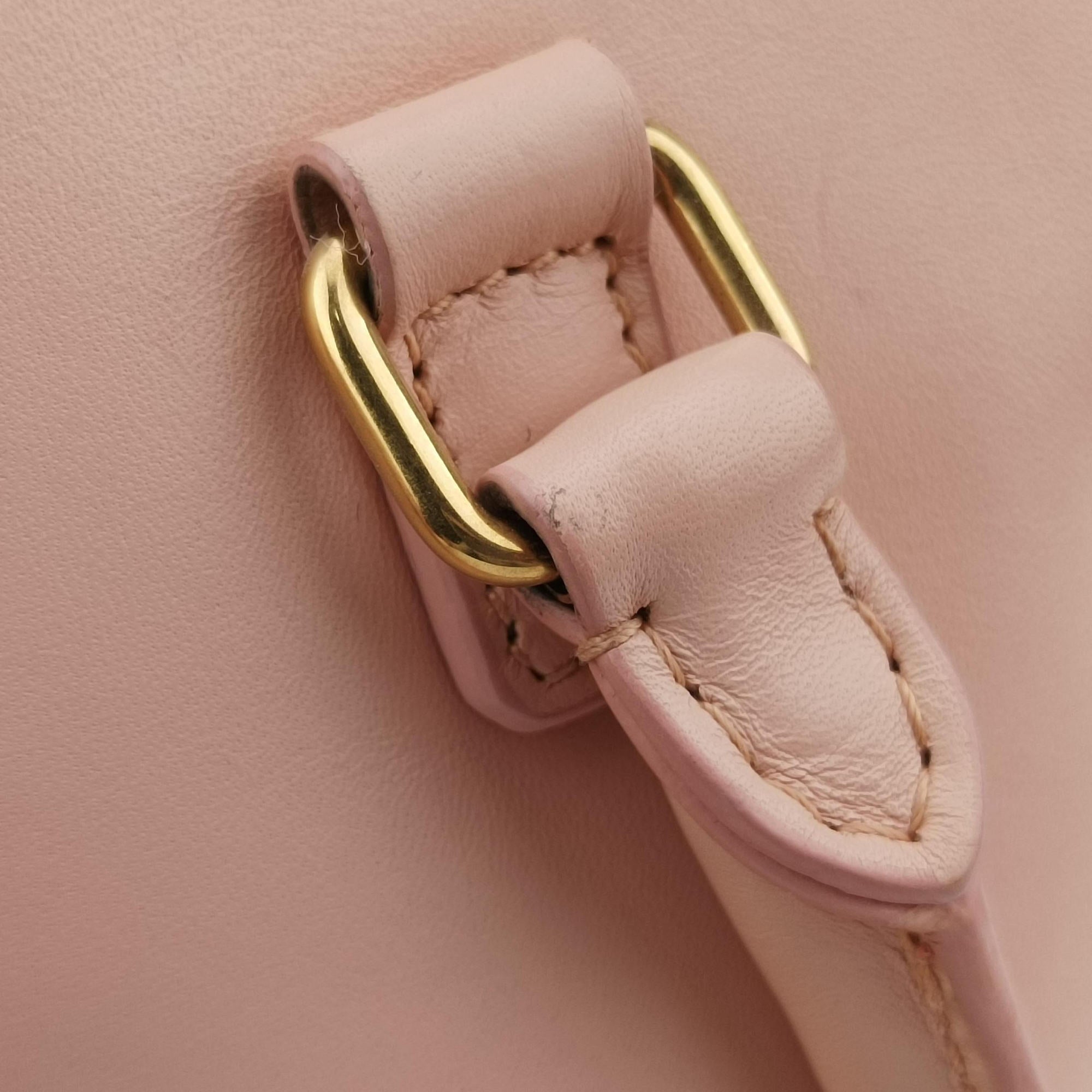 CLASSIC BABY DUFFLE Pink Leather 330958 330958 213317クラシック ベイビーダッフル ピンク レザー 330958 330958 213317