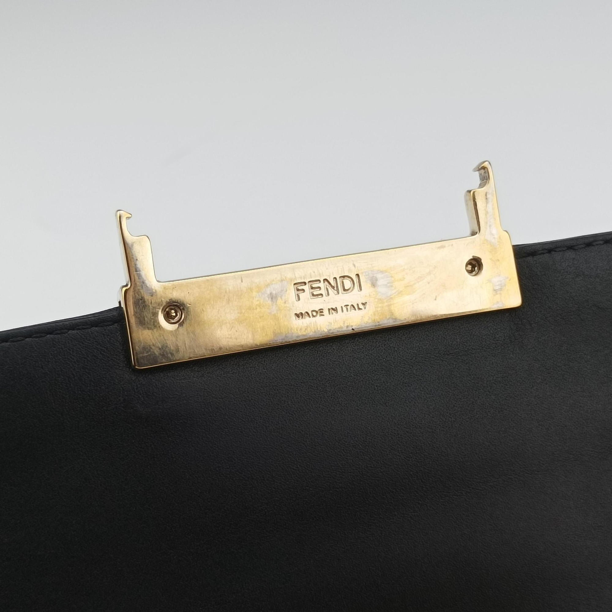 Baguette Chain Flap Black Leather 8BT139 8BT139-A09 128-2566マンマバケット ブラック レザー 8BT139 8BT139-A09 128-2566
