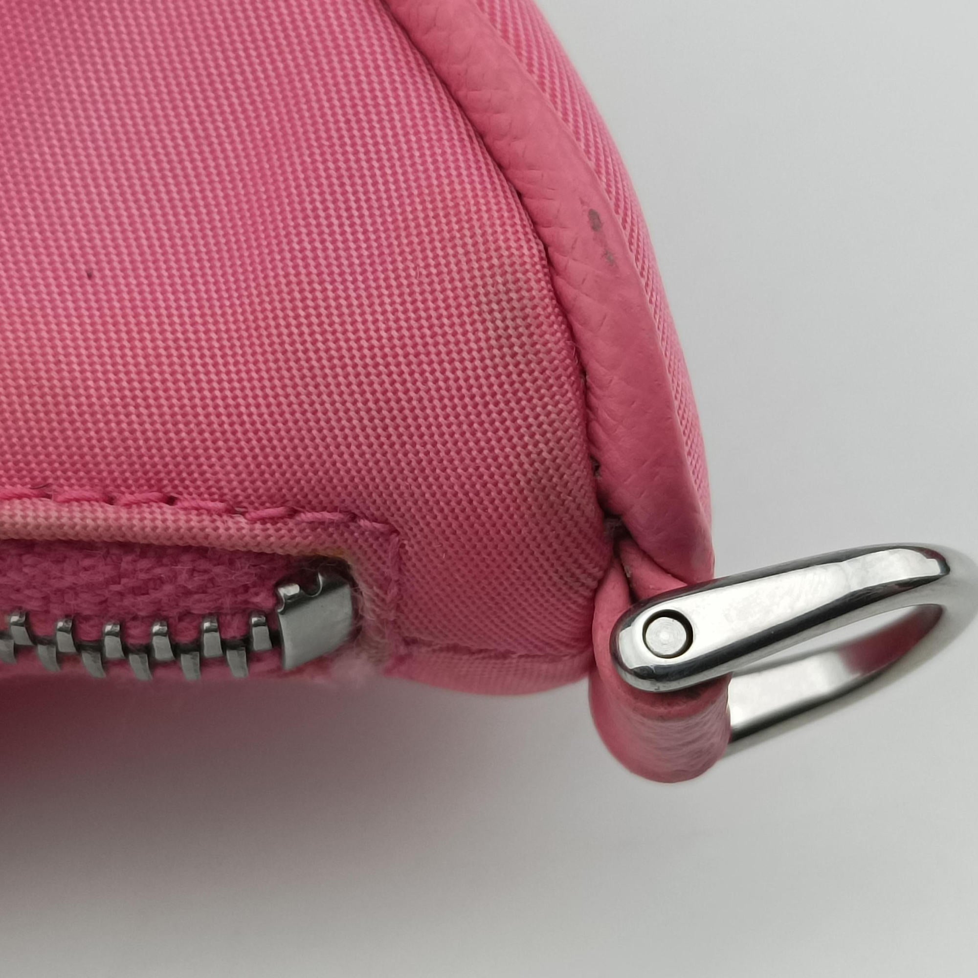 Re-Edition 2005 Nylon Mini Pink nylon 1TT122 42リエディション2005ナイロンミニ ピンク ナイロン 1TT122 42
