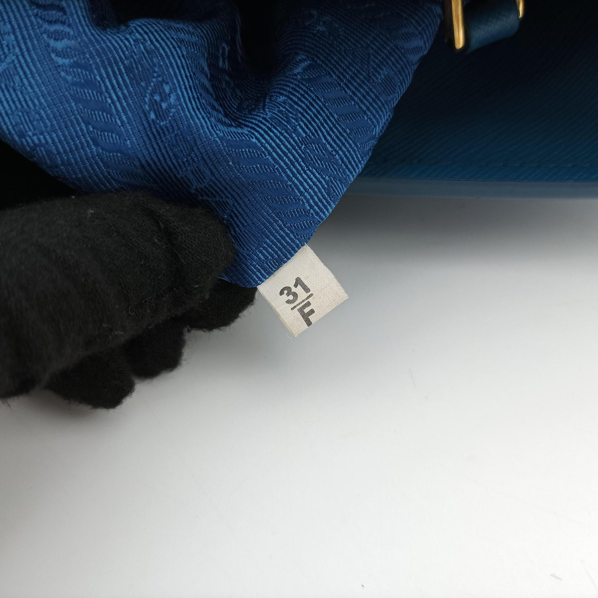 Promenade Blue SAFFIANO Leather BN2538 31/Fプロムナード ブルー サフィアーノレザー BN2538 31/F