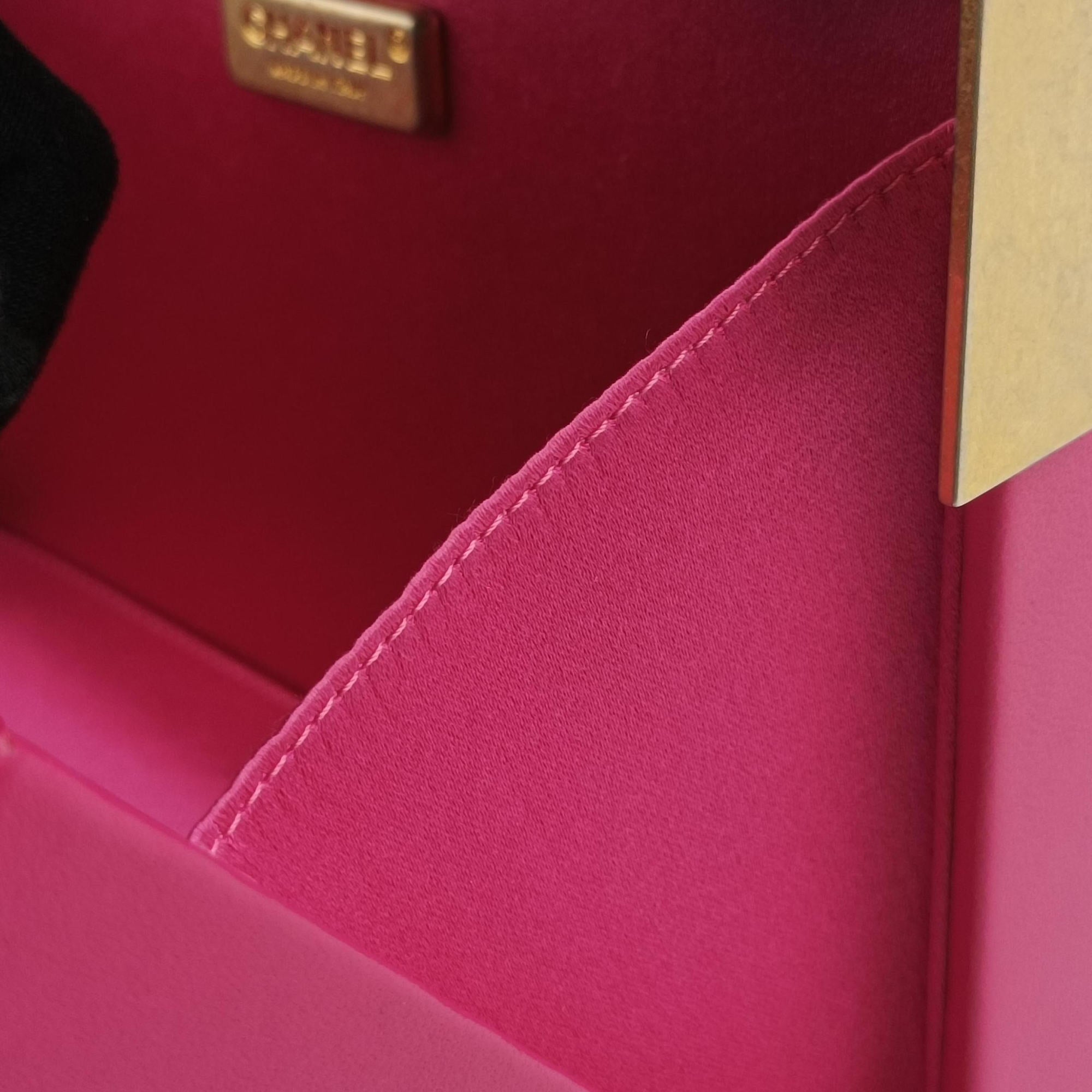 Chocolate Bar Fuchsia Pink lambskin A94482 23642967チョコバー フューシャピンク ラムスキン A94482 23642967