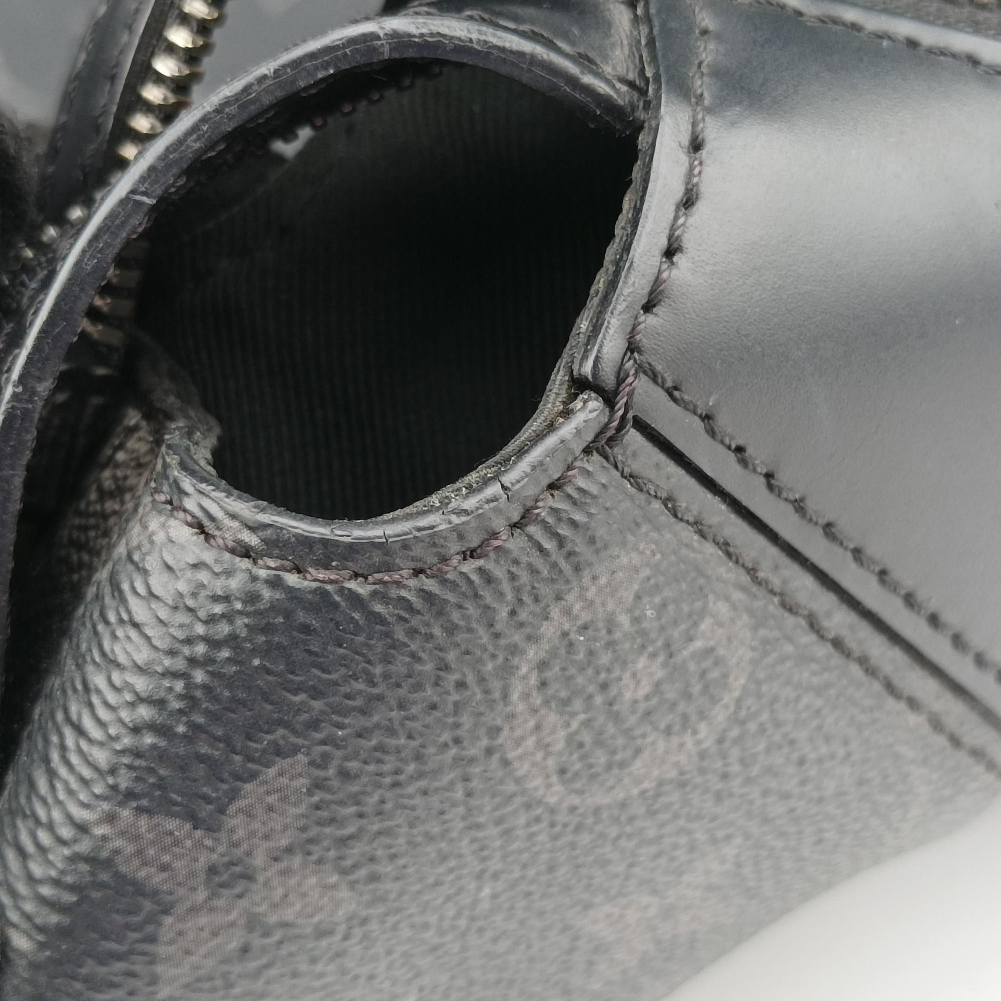Explorer Noir Monogram Eclipse Canvas M40567 AR2107エクスプローラー ノワール モノグラム エクリプス キャンバス M40567 AR2107