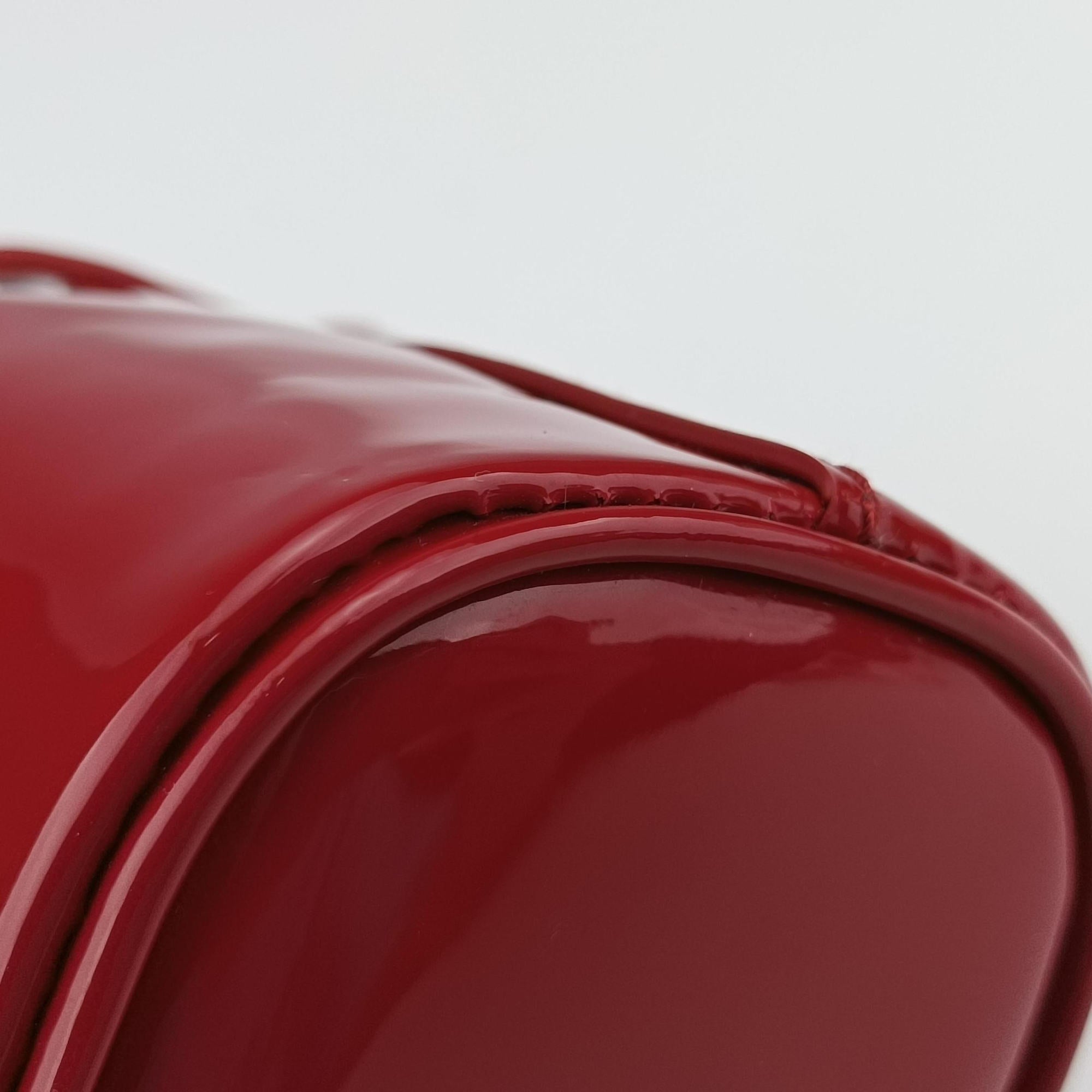 Mini Drawstring Red Enamel 1NR016 42巾着型 ミニ レッド エナメル 1NR016 42