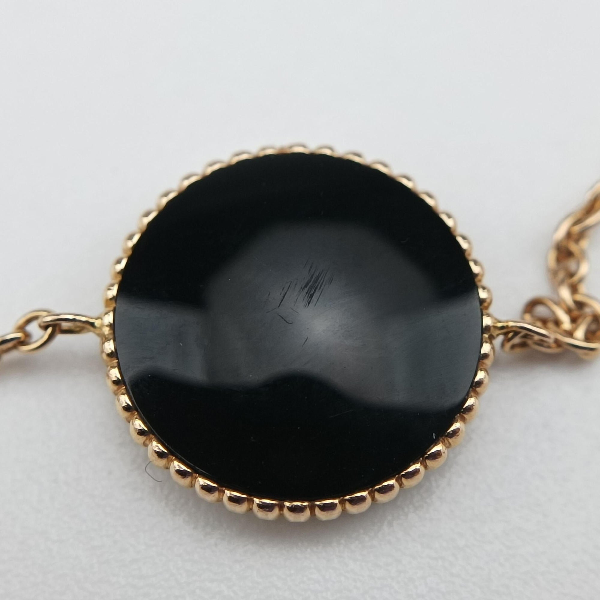Rose des Vents medallion Black×golden AU750 073260ローズデヴァン メダリオン ブラック×ゴールド AU750 073260