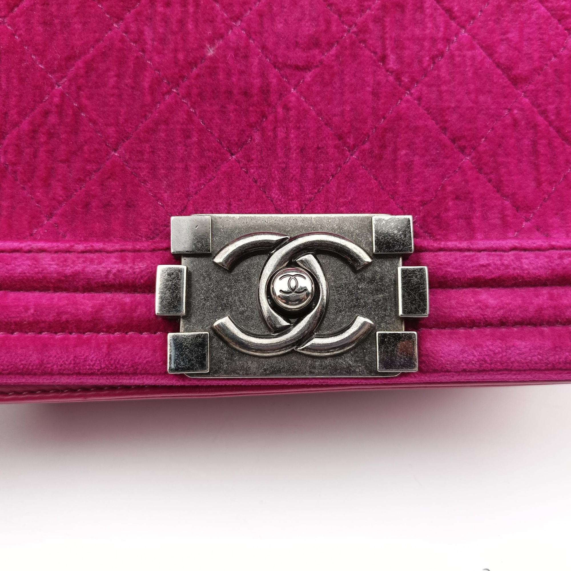 BOY CHANEL Rose velour A67416 17331264ボーイシャネル ローズ レッド ベロア A67416 17331264