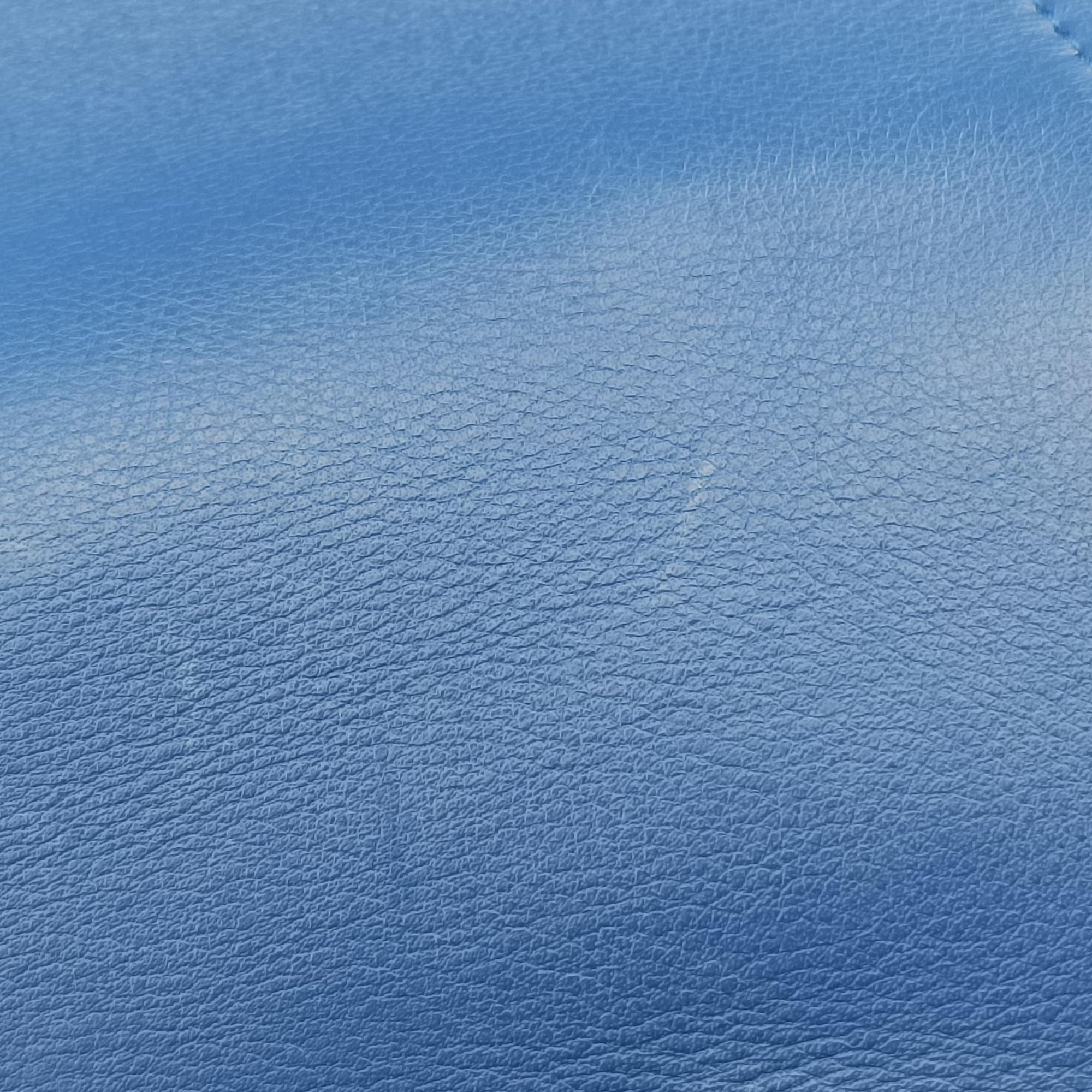 Intrecciato Blue lambskin B02630101Sイントレチャート ブルー ラムスキン B02630101S