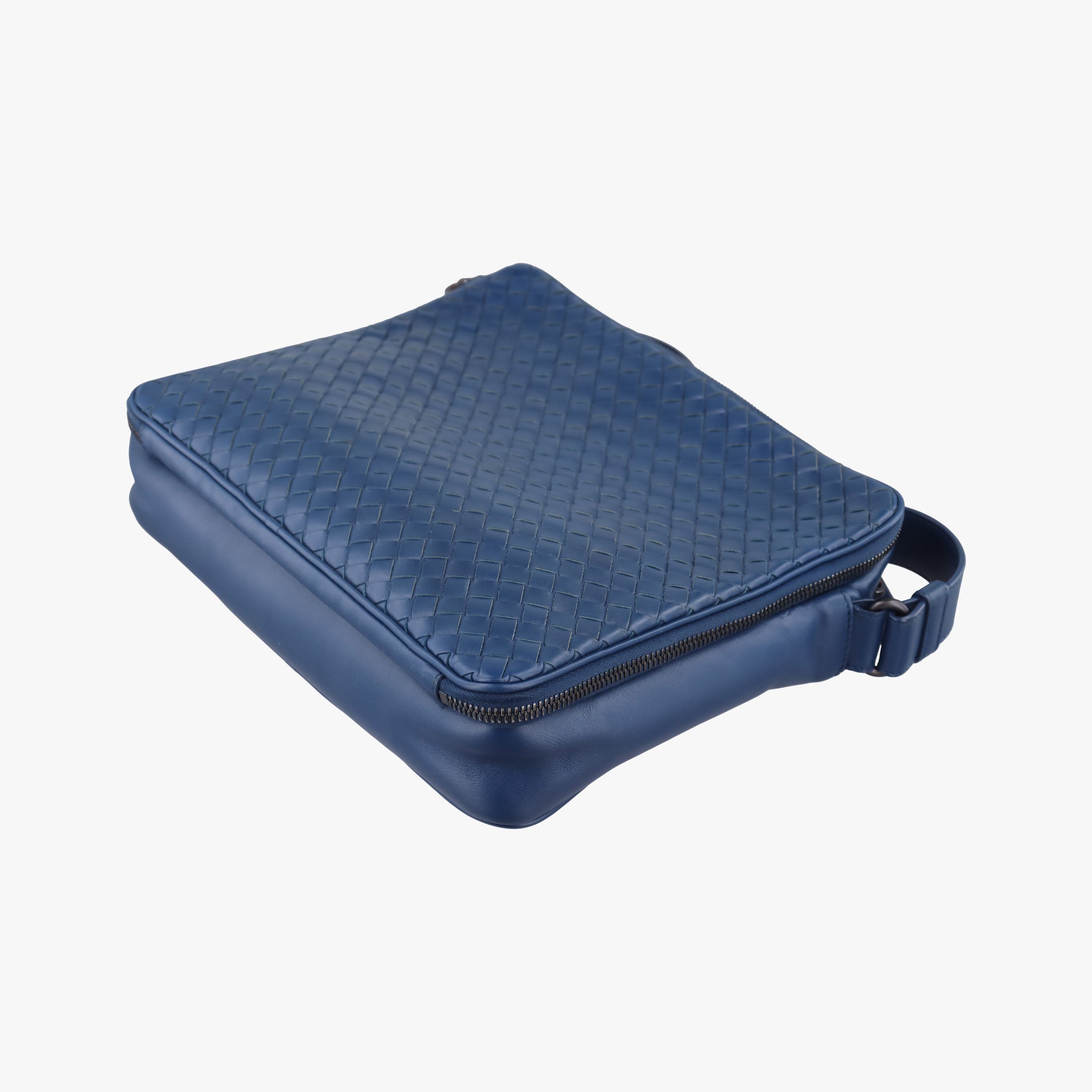 Intrecciato Navy lambskin B05679903Vイントレチャート ネイビー ラムスキン B05679903V