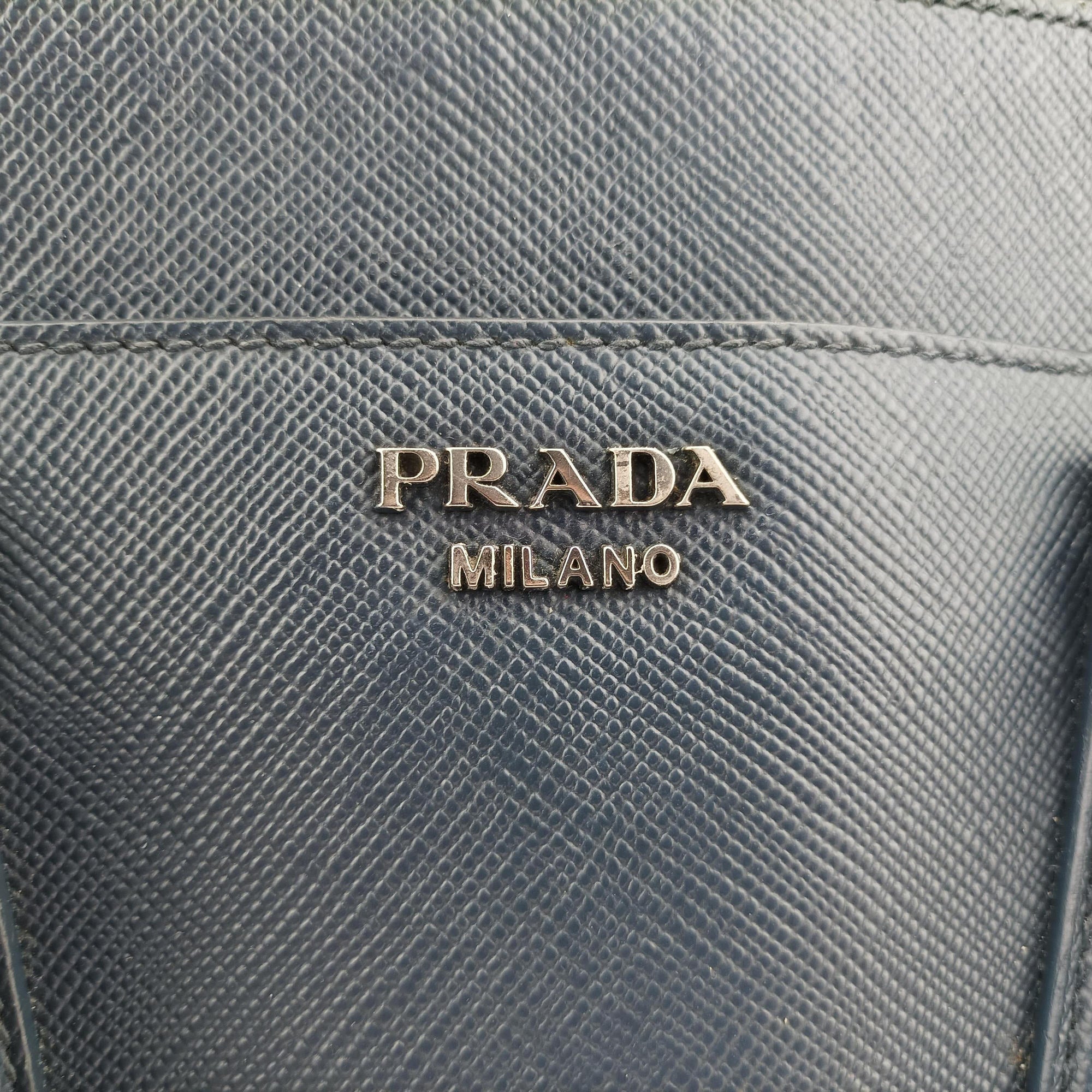 Business Briefcase Navy SAFFIANO Leather 2VE368 8Bビジネス ブリーフケース ブルーブラック サフィアーノレザー 2VE368 8B