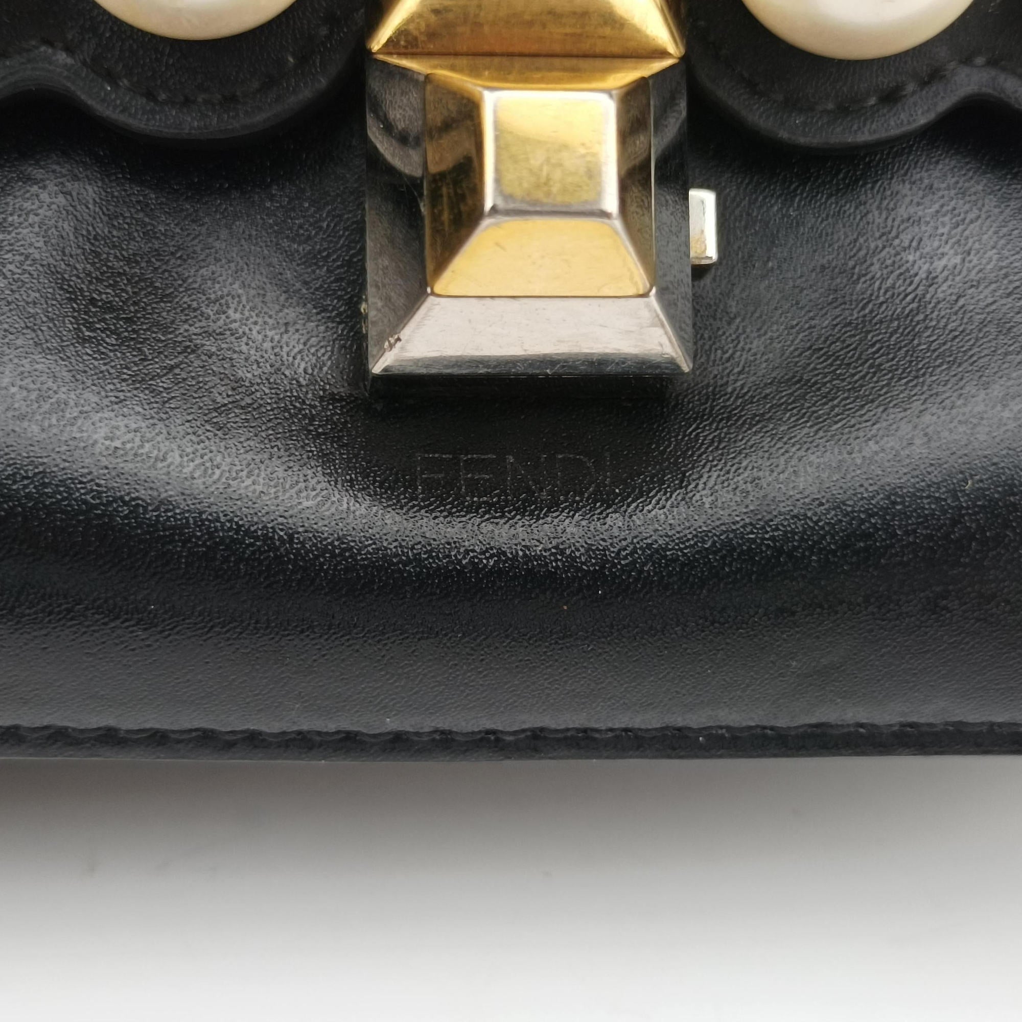 Studded Kan I Black Leather 8M0381 8M0381 A0ZR 188-8241スタッズ キャナイ ブラック レザー 8M0381 8M0381 A0ZR 188-8241