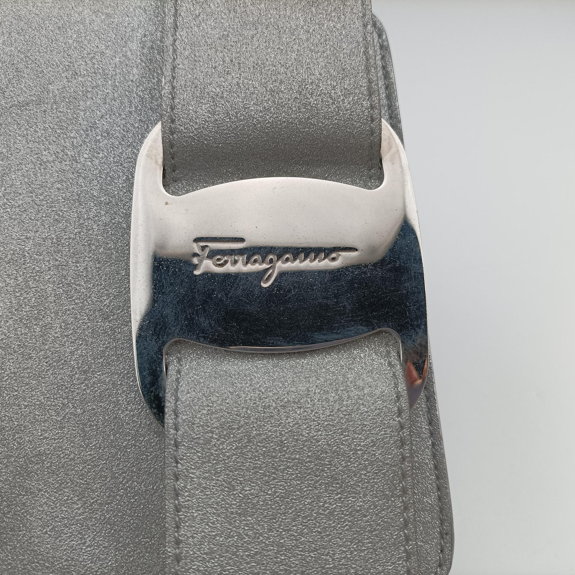 Vara Silver Leather FZ-21 H 203ヴァラ シルバー レザー FZ-21 H 203