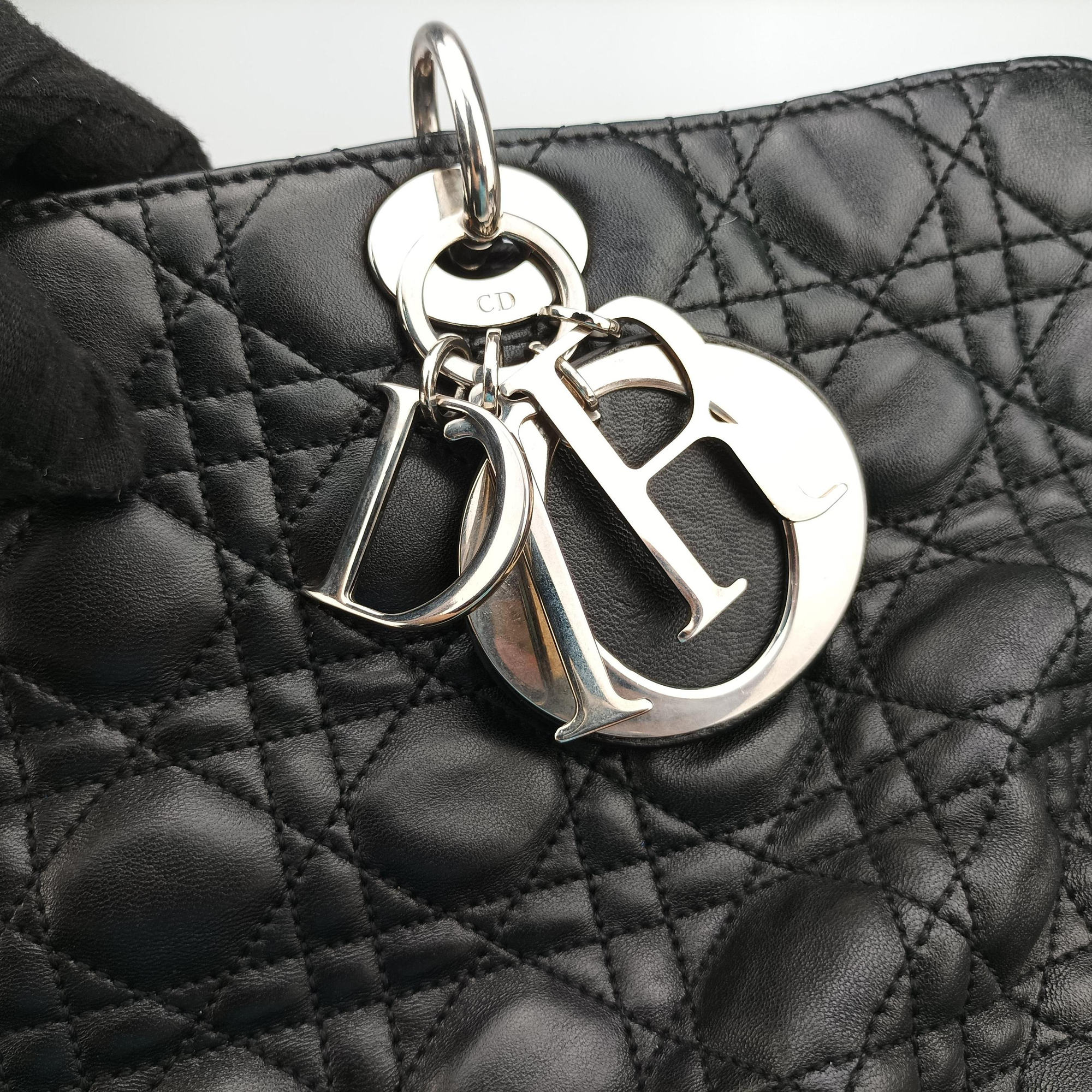 Lady Dior Black lambskin 16-MA-0120レディディオール ブラック ラムスキン 16-MA-0120