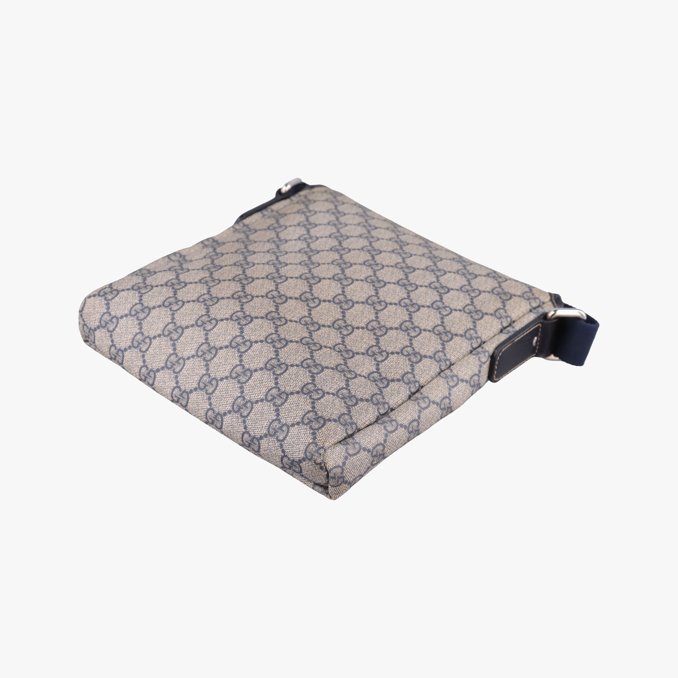 GG Plus GG Supreme beige×navy PVC coated canvas×Leather 223666 B011361882GGプラス GGスプリーム ベージュ×ネイビー PVCコーティングキャンバス×レザー 223666 B011361882