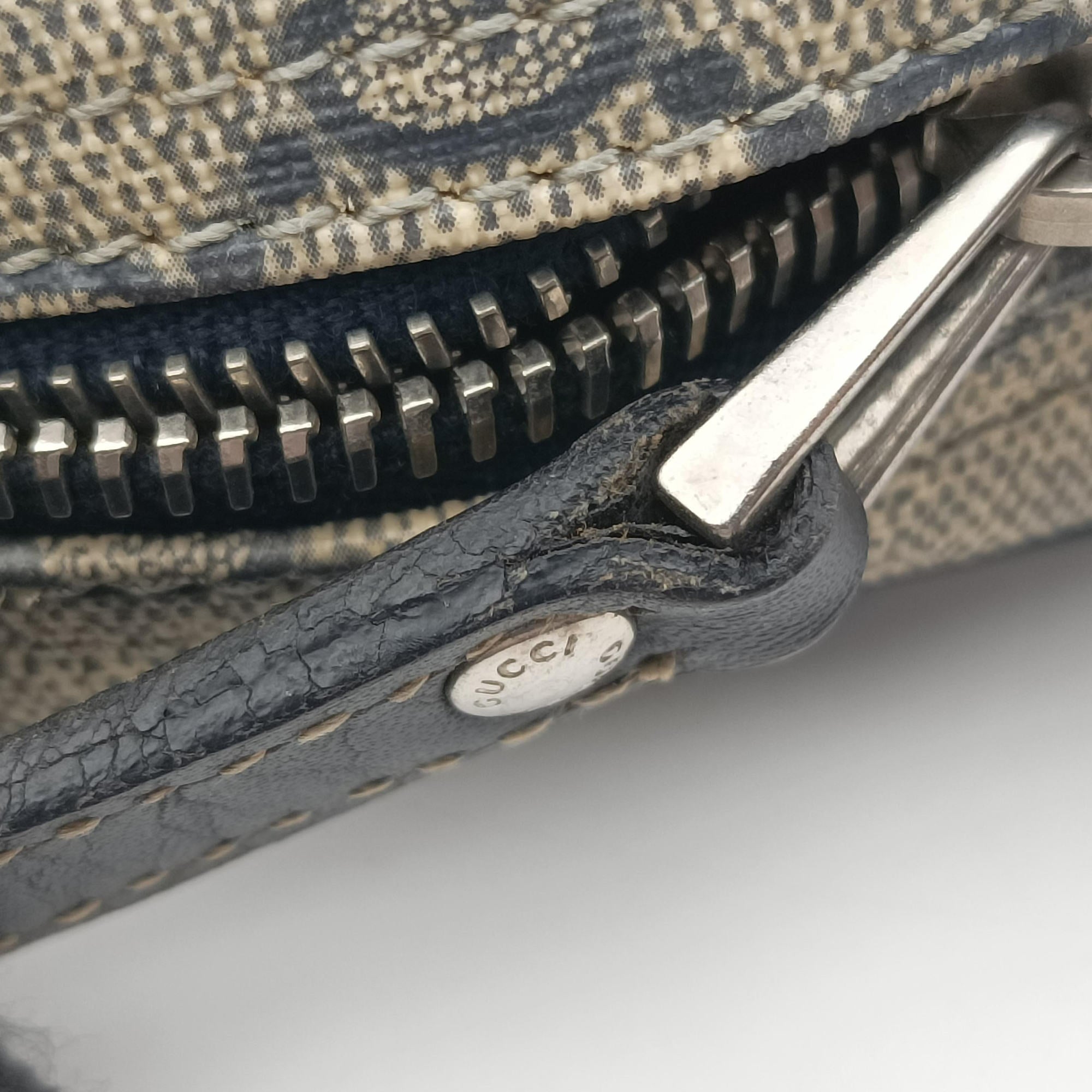 GG plus GG Supreme Briefcase Beige×Black PVC coated canvas 201480 C6526416GGプラス GGスプリーム ベージュ×ブラック PVCコーティングキャンバス 201480 C6526416