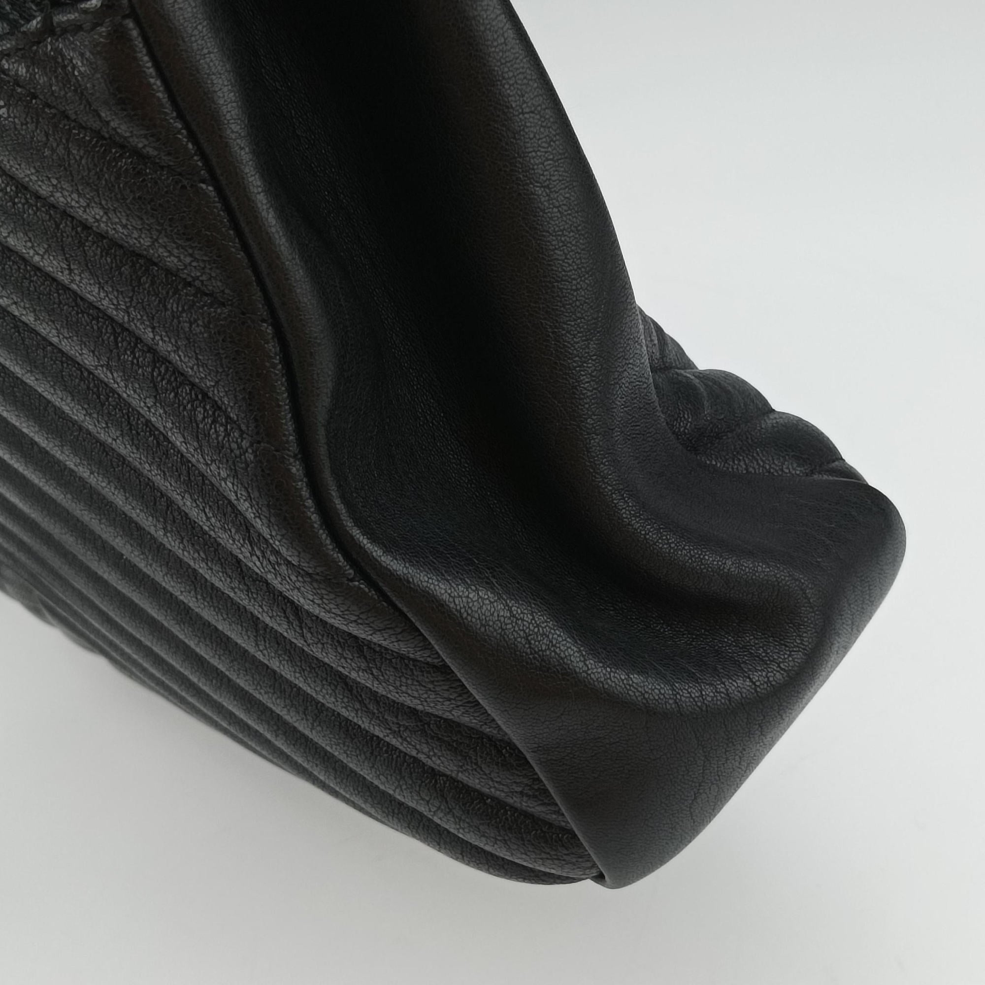 COLLEGE Black Leather 487212 LND487212.1218カレッジ ブラック レザー 487212 LND487212.1218