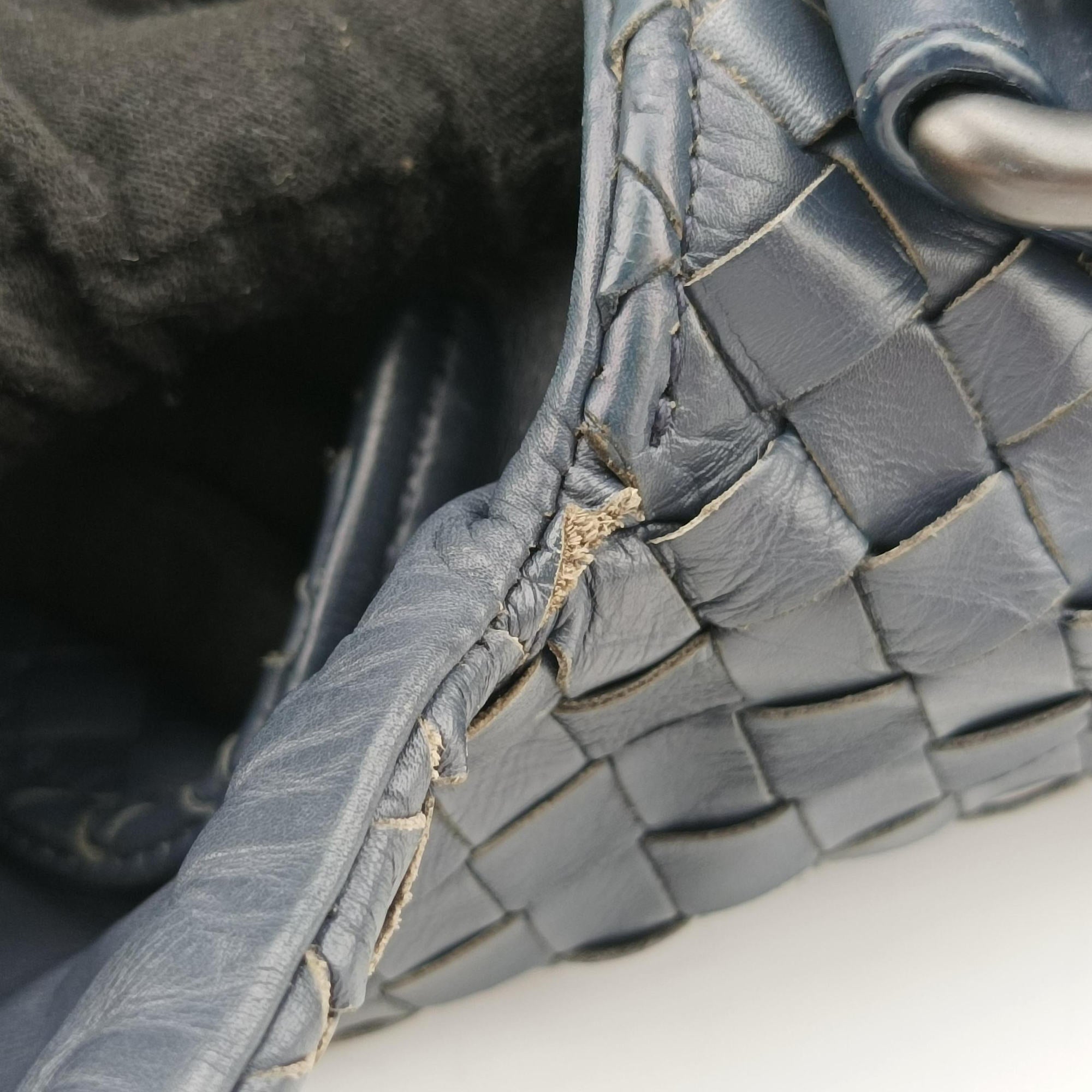 Intrecciato Navy lambskin B02834033Jイントレチャート ネイビー ラムスキン B02834033J
