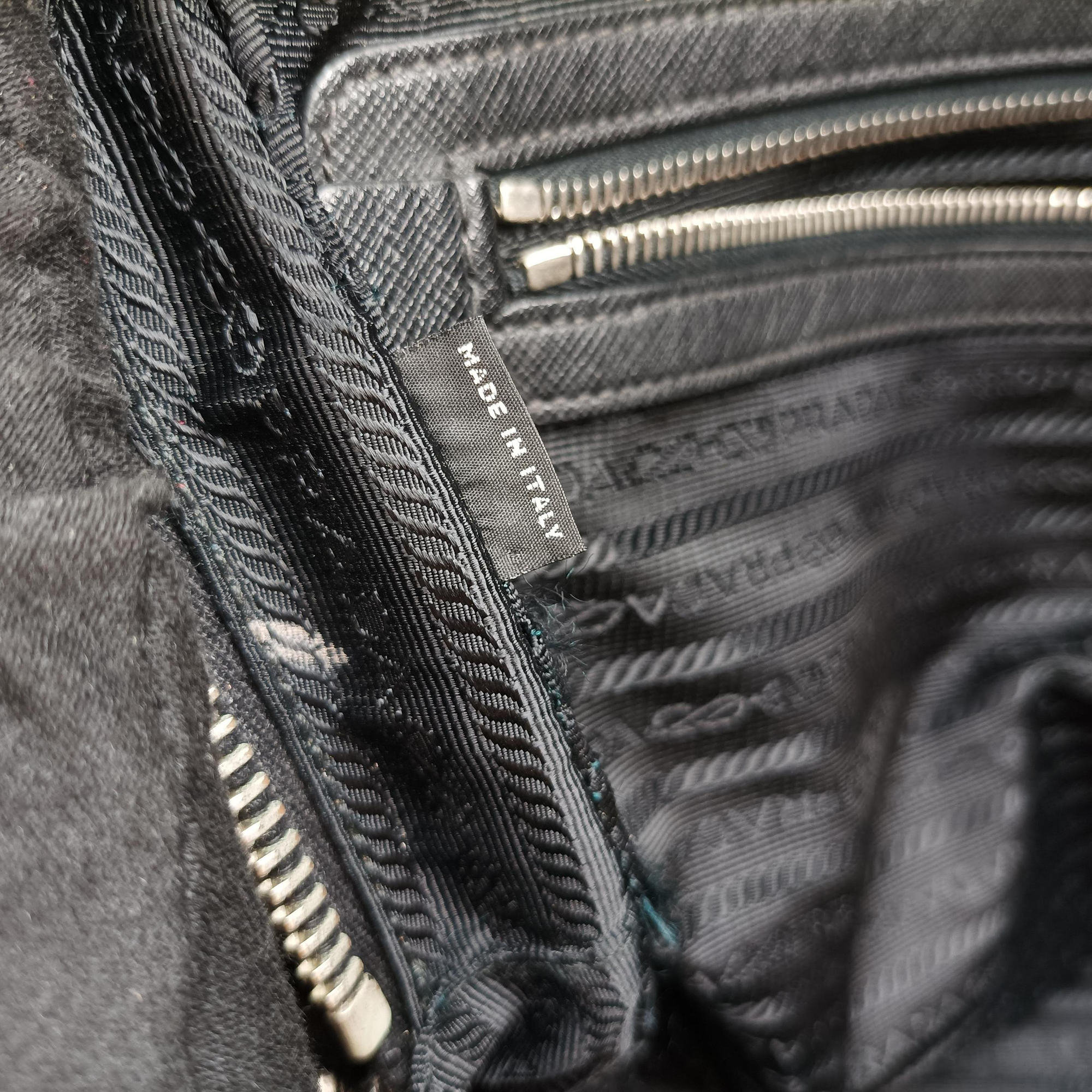 business bag briefcase Black SAFFIANO Leather 2VE363 7 R 208ビジネスバッグ ブリーフケース ブラック サフィアーノレザー 2VE363 7 R 208