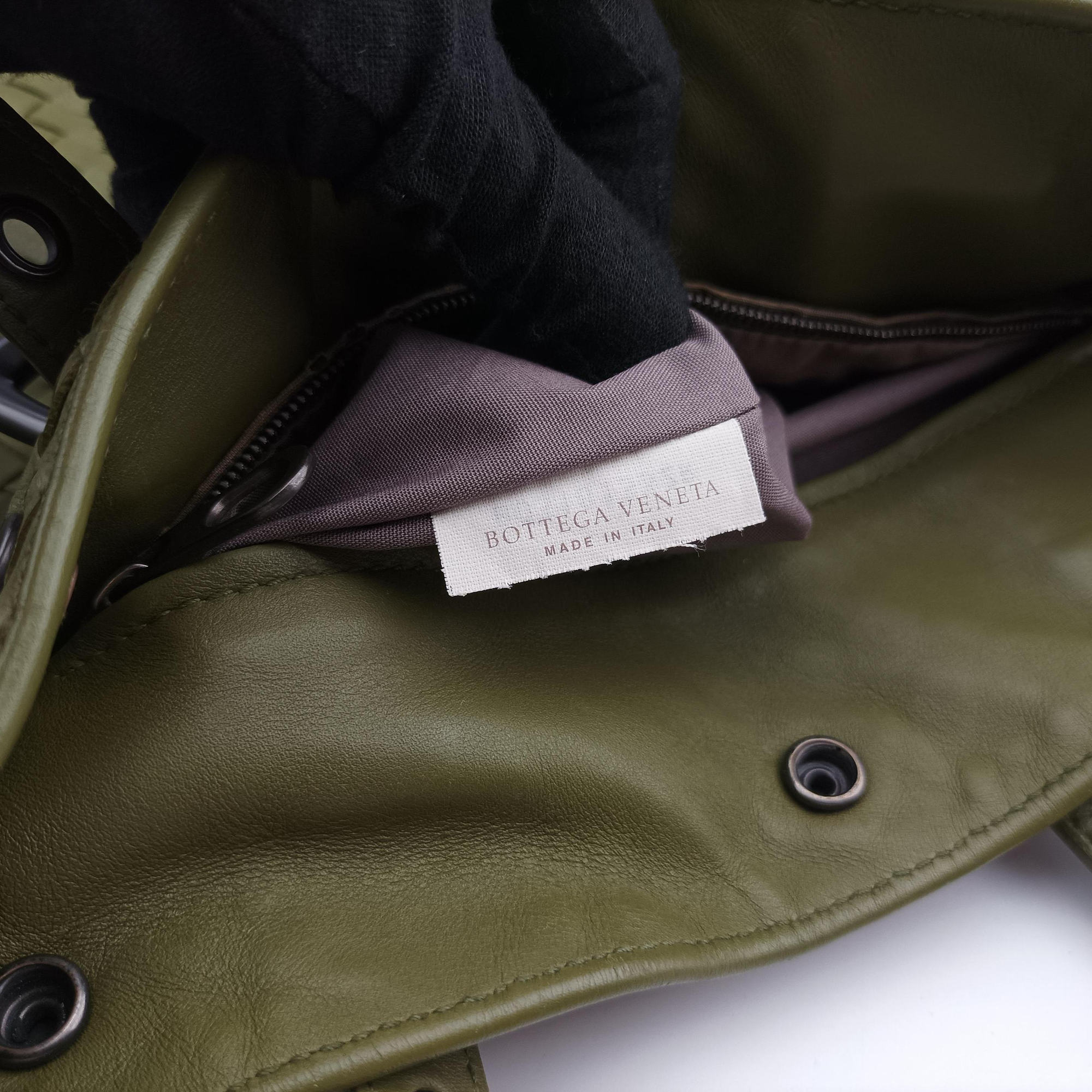 Intrecciato Shopper Acatl Green lambskin B03181332Rイントレチャート ショッパー アキャトル グリーン ラムスキン B03181332R
