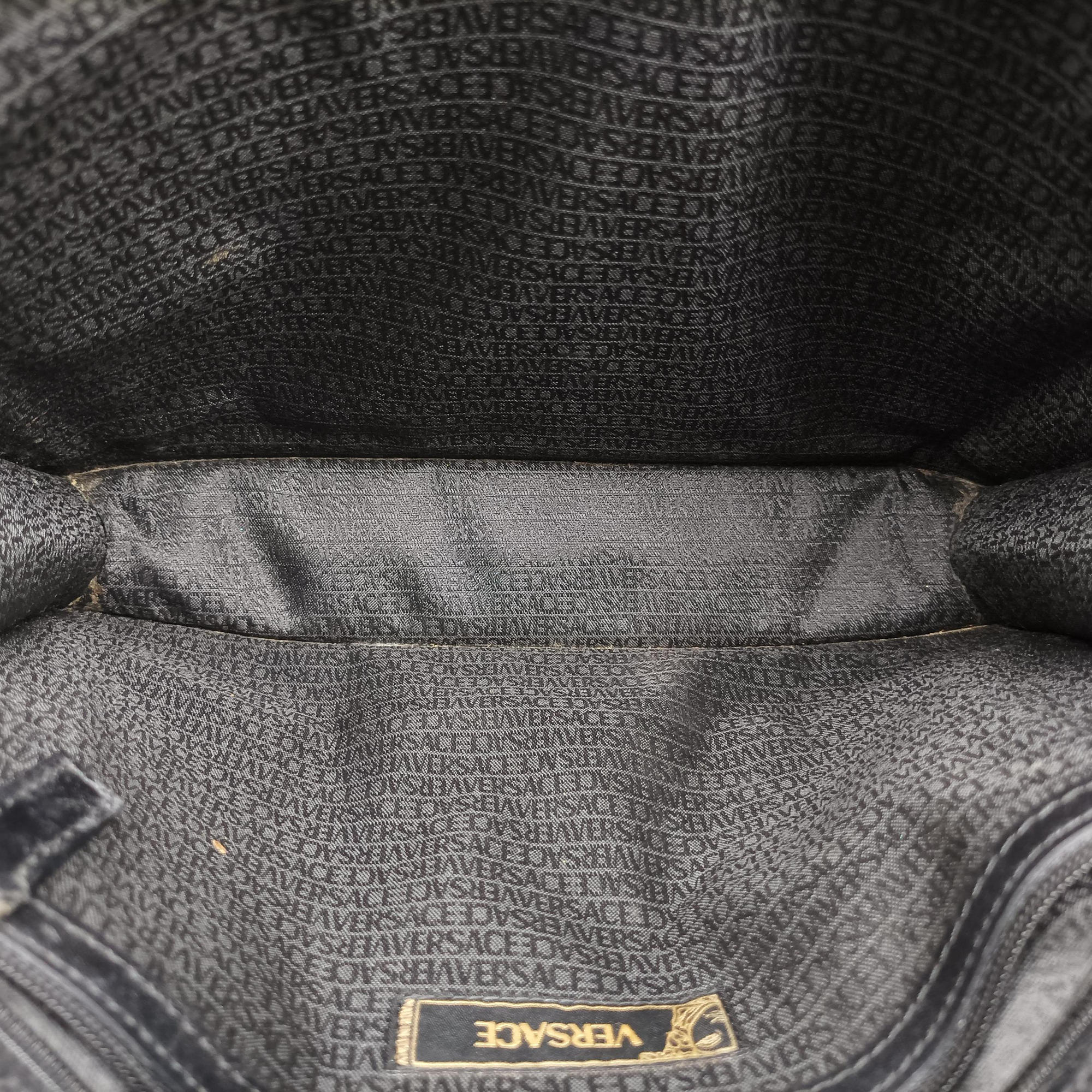 Embossed Logo Top Handle Messenger Black Leather ロゴ型押し 2WAY メッセンジャー ブラック レザー