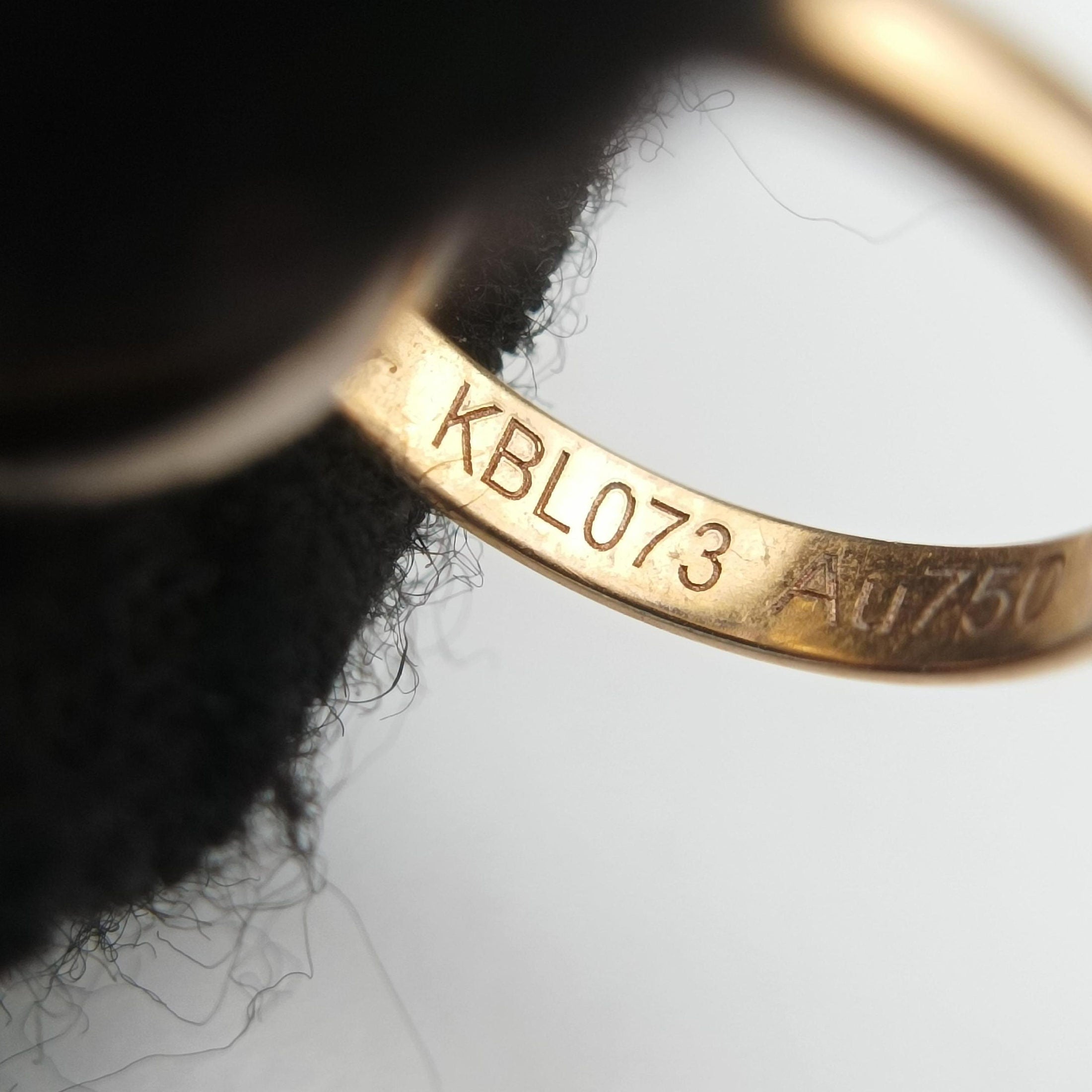 Baby Love White Gold / Yellow Gold / Rose Gold AU750 B6069000 KBL073ベビー ラブ ホワイトゴールド / イエローゴールド / ローズゴールド AU750 B6069000 KBL073