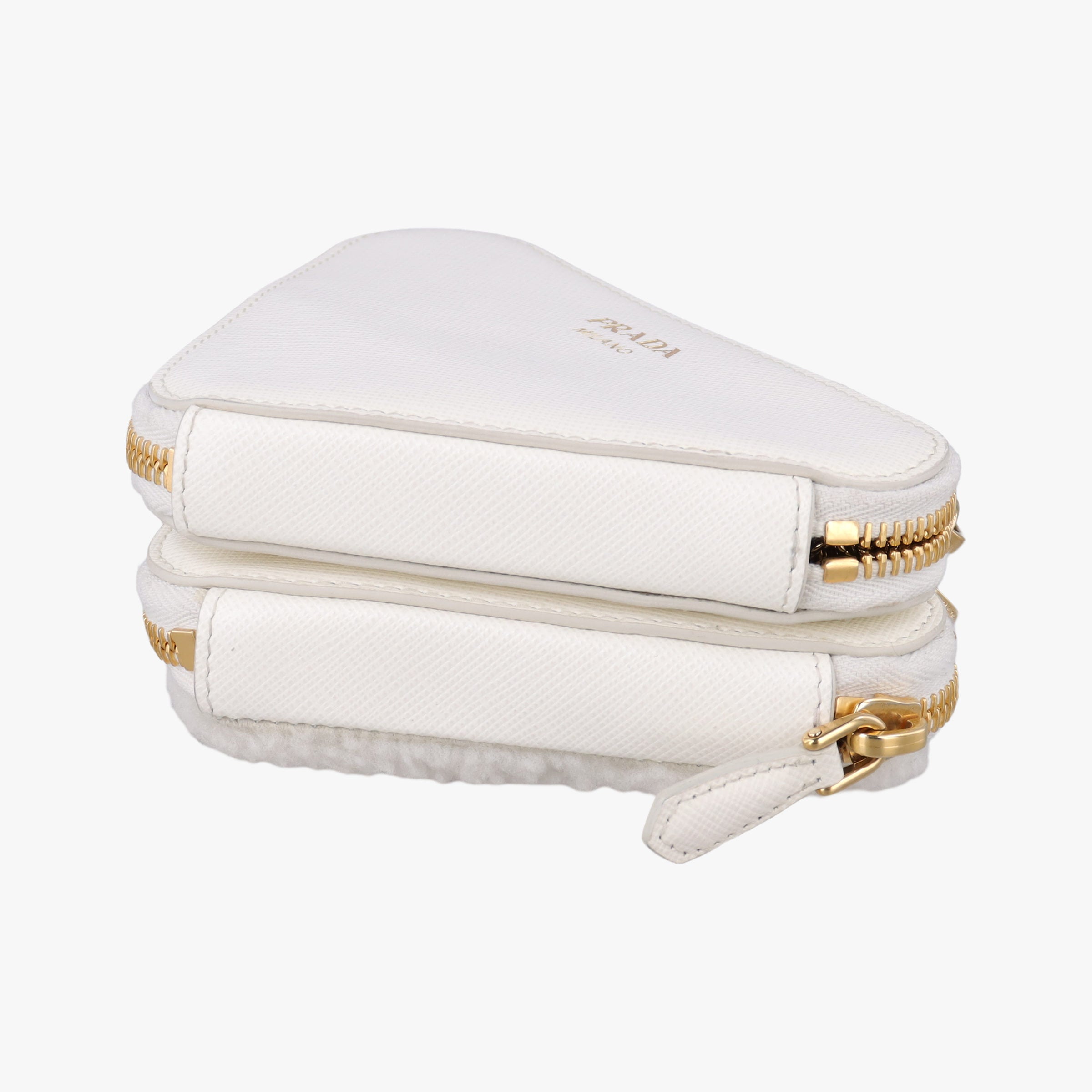 Triangle White Fur×SAFFIANO Leather 1NR015 62トライアングル ホワイト ファー×サフィアーノレザー 1NR015 62
