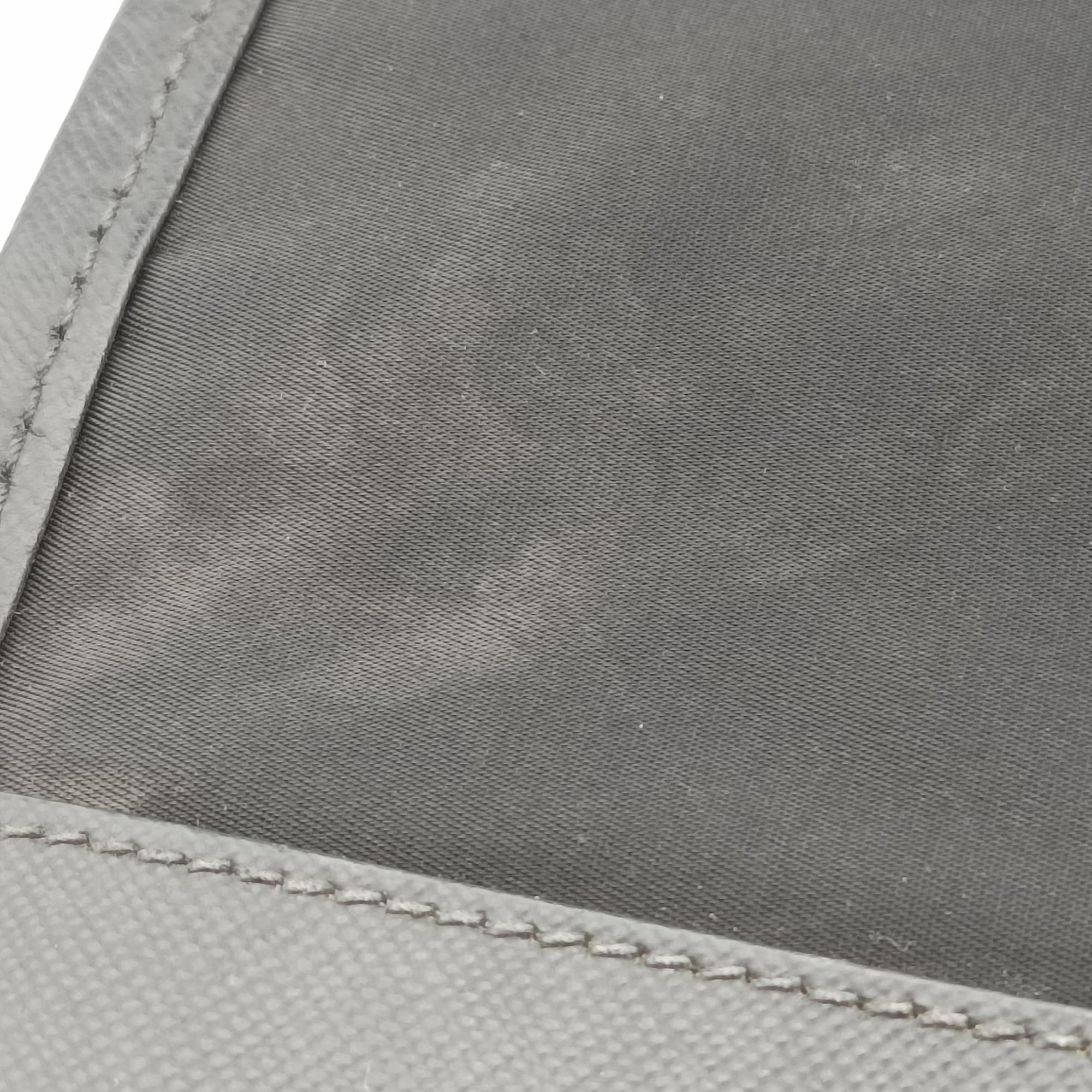 Vela Messenger Bag Black Nylon V166 204ヴェラ メッセンジャーバッグ ブラック ナイロン V166 204