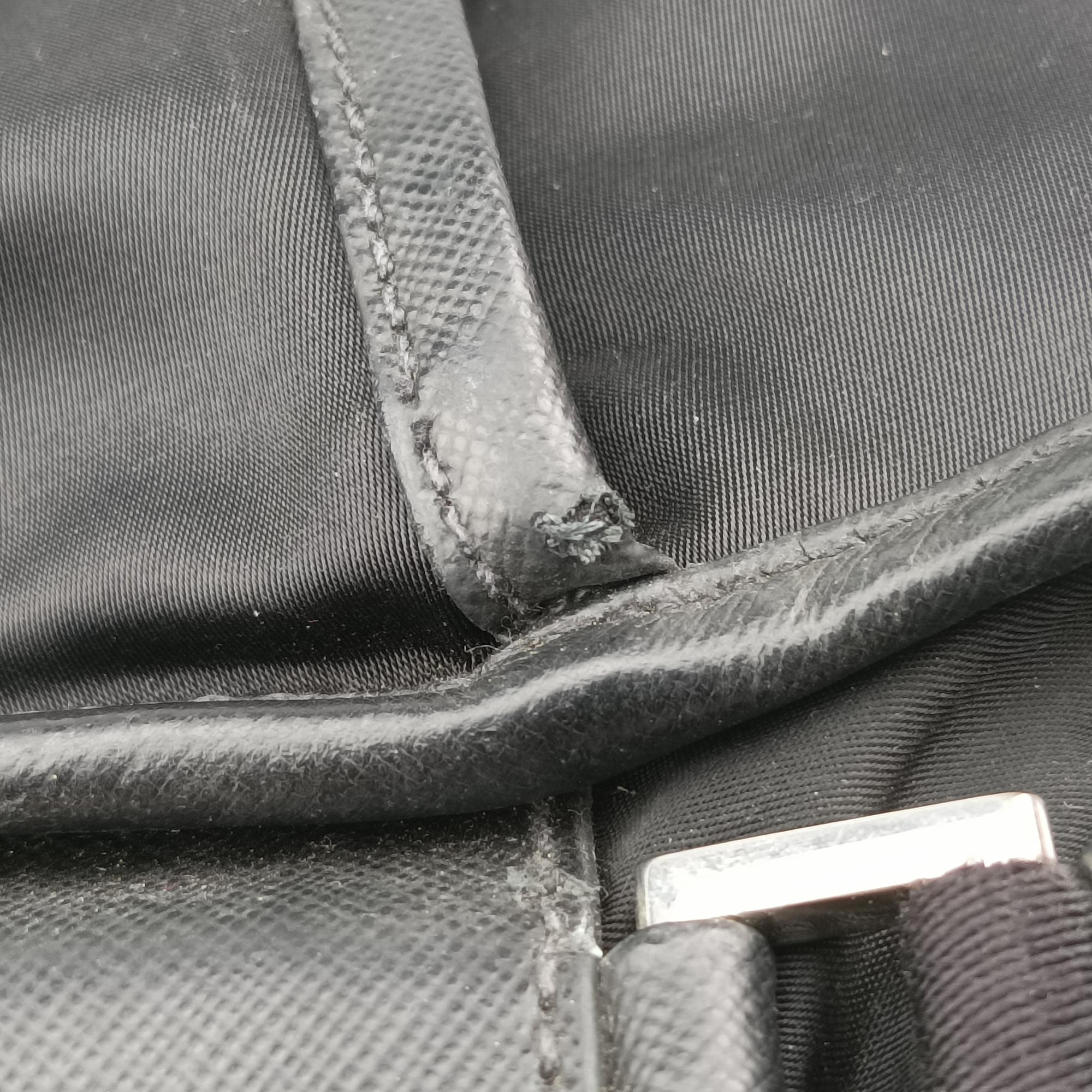 Vela Messenger Bag Black Nylon V166 204ヴェラ メッセンジャーバッグ ブラック ナイロン V166 204
