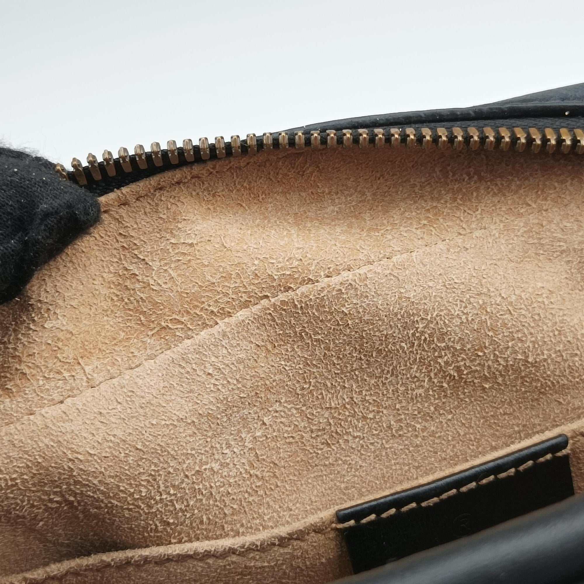 GG Marmont Black Leather 447632 A026238899GGマーモント ブラック レザー 447632 A026238899