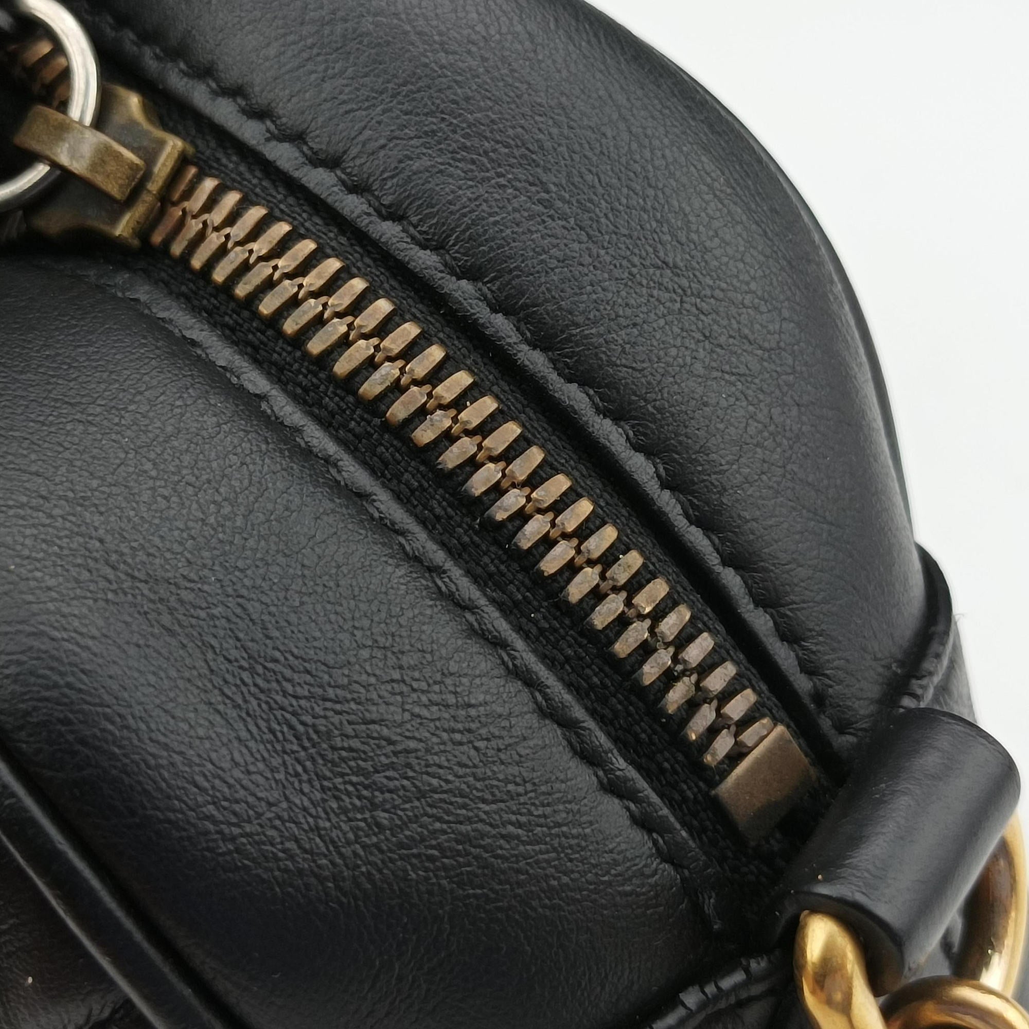 GG Marmont Black Leather 447632 A026238899GGマーモント ブラック レザー 447632 A026238899