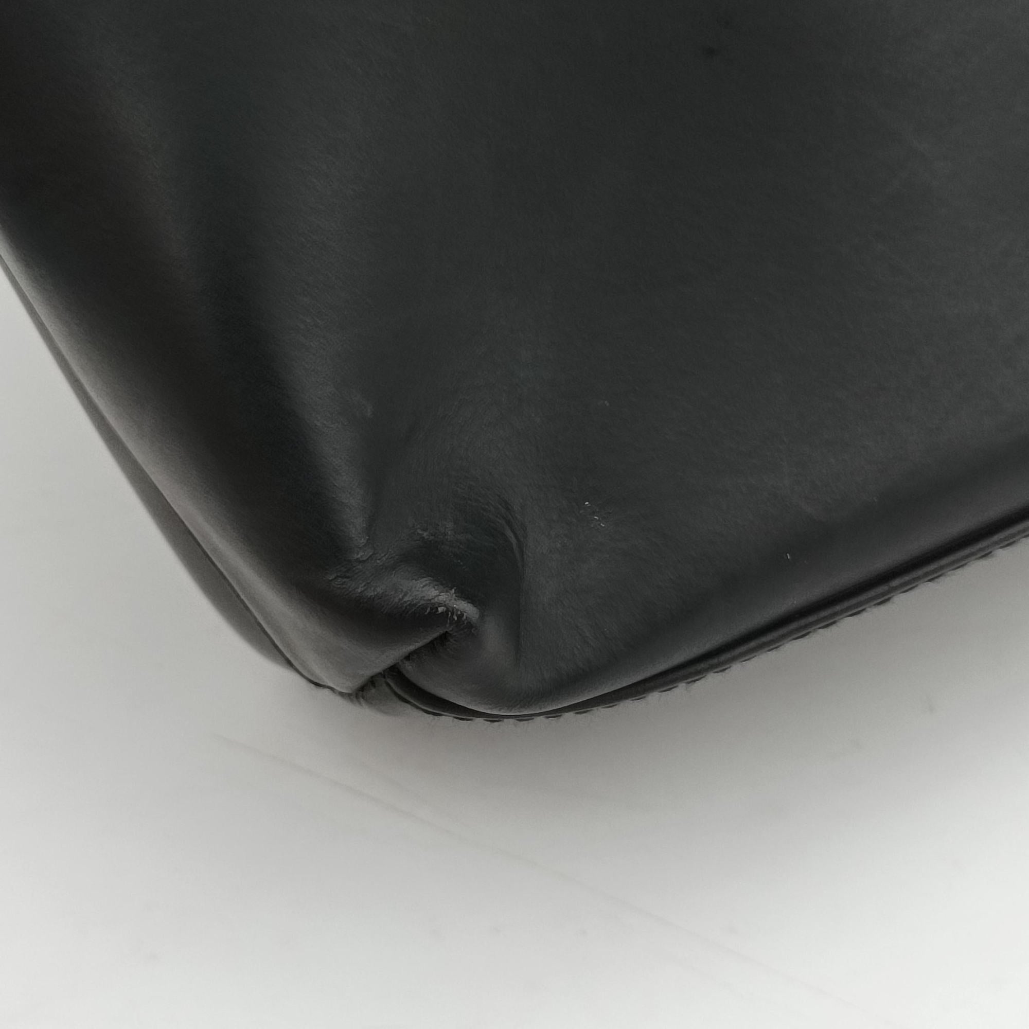 Minimalist Hobo Black leather 001.3300 1781ミニマリスト ホーボー ブラック レザー 001.3300 1781