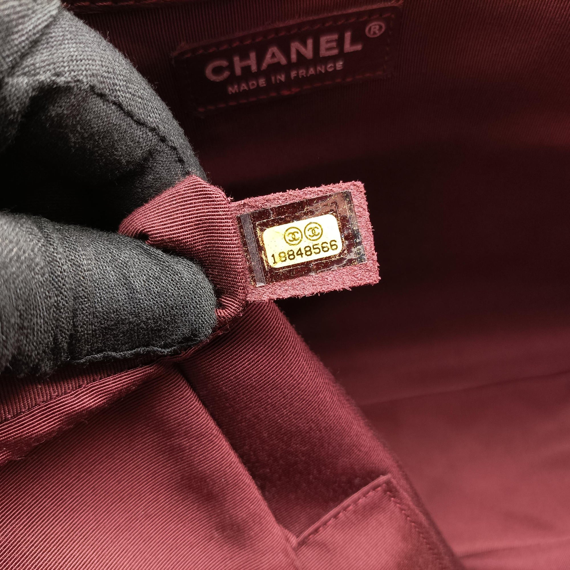 BOY CHANEL Red Leather A67947 18848566ボーイシャネル レッド レザー A67947 18848566